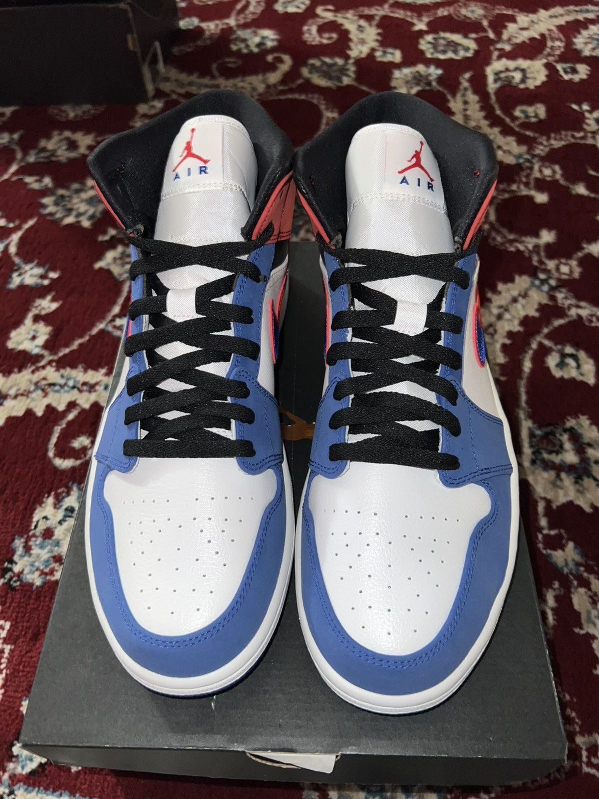 Jordan Brand Air Jordan 1 Mid SE Size US 11.5 / EU 44-45 - 4 Thumbnail