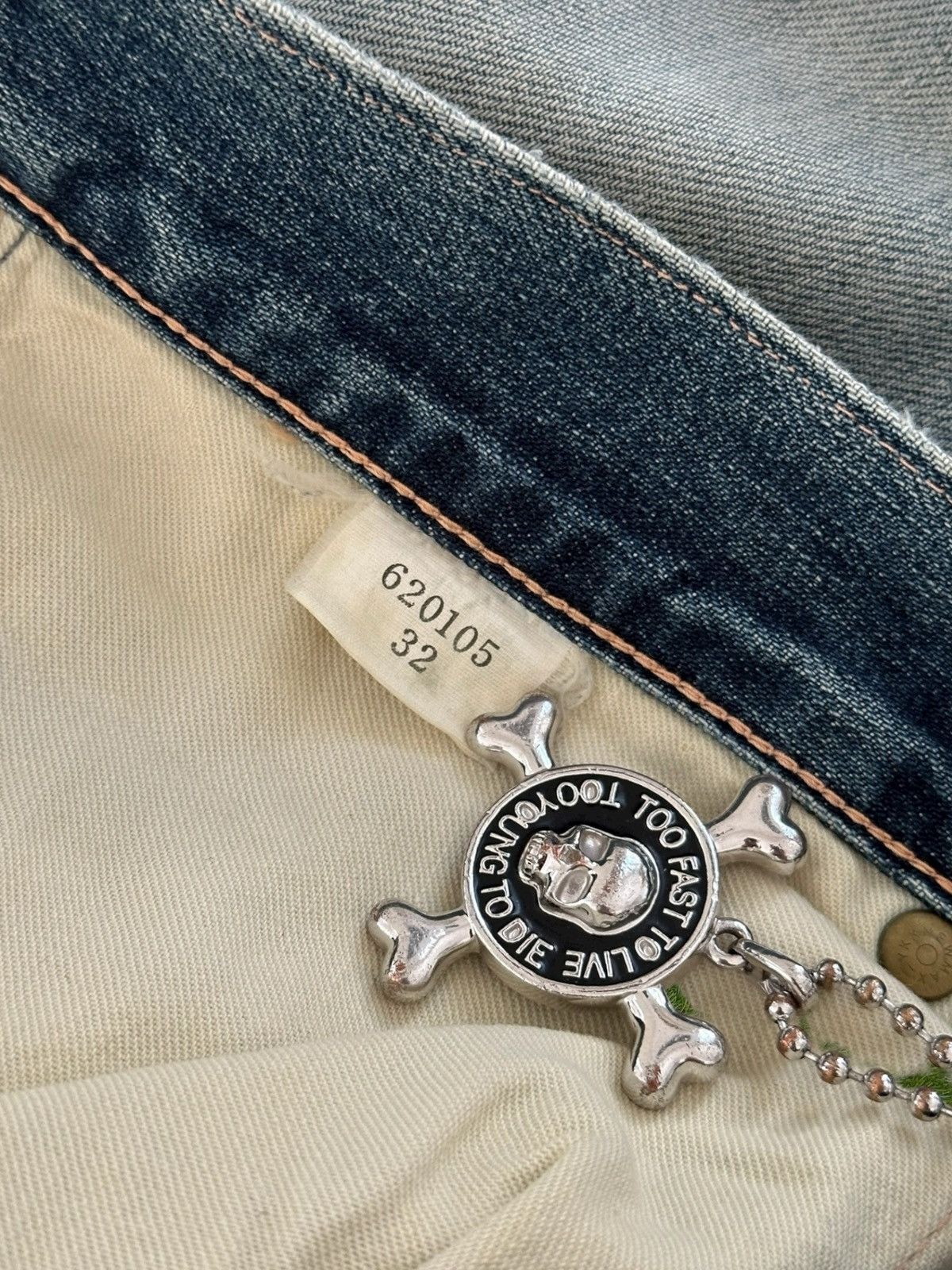 Ego Tripping ego tripping “damn” “kick a*s” patchwork denim Size US 32 / EU 48 - 5 Thumbnail