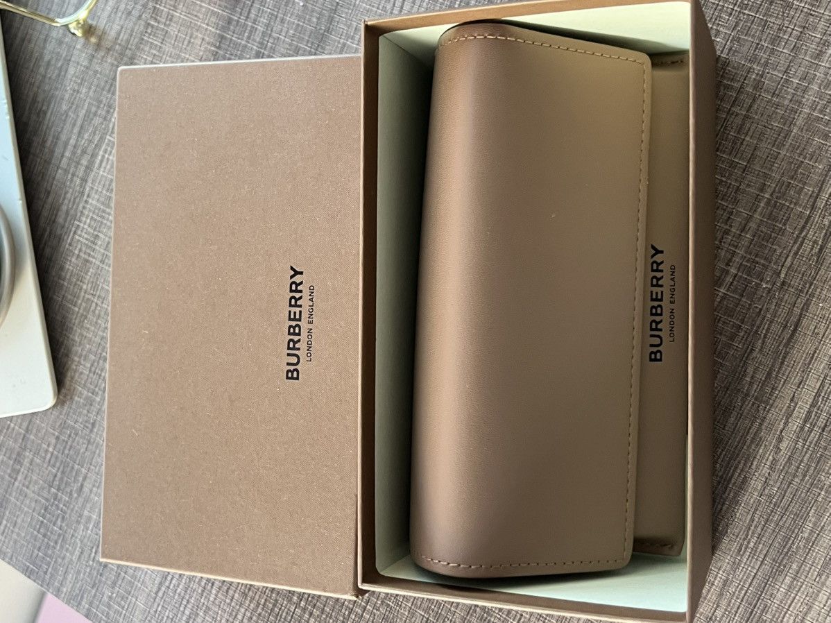 Burberry Burberry B 4335 Sunglasses Size ONE SIZE - 5 Thumbnail