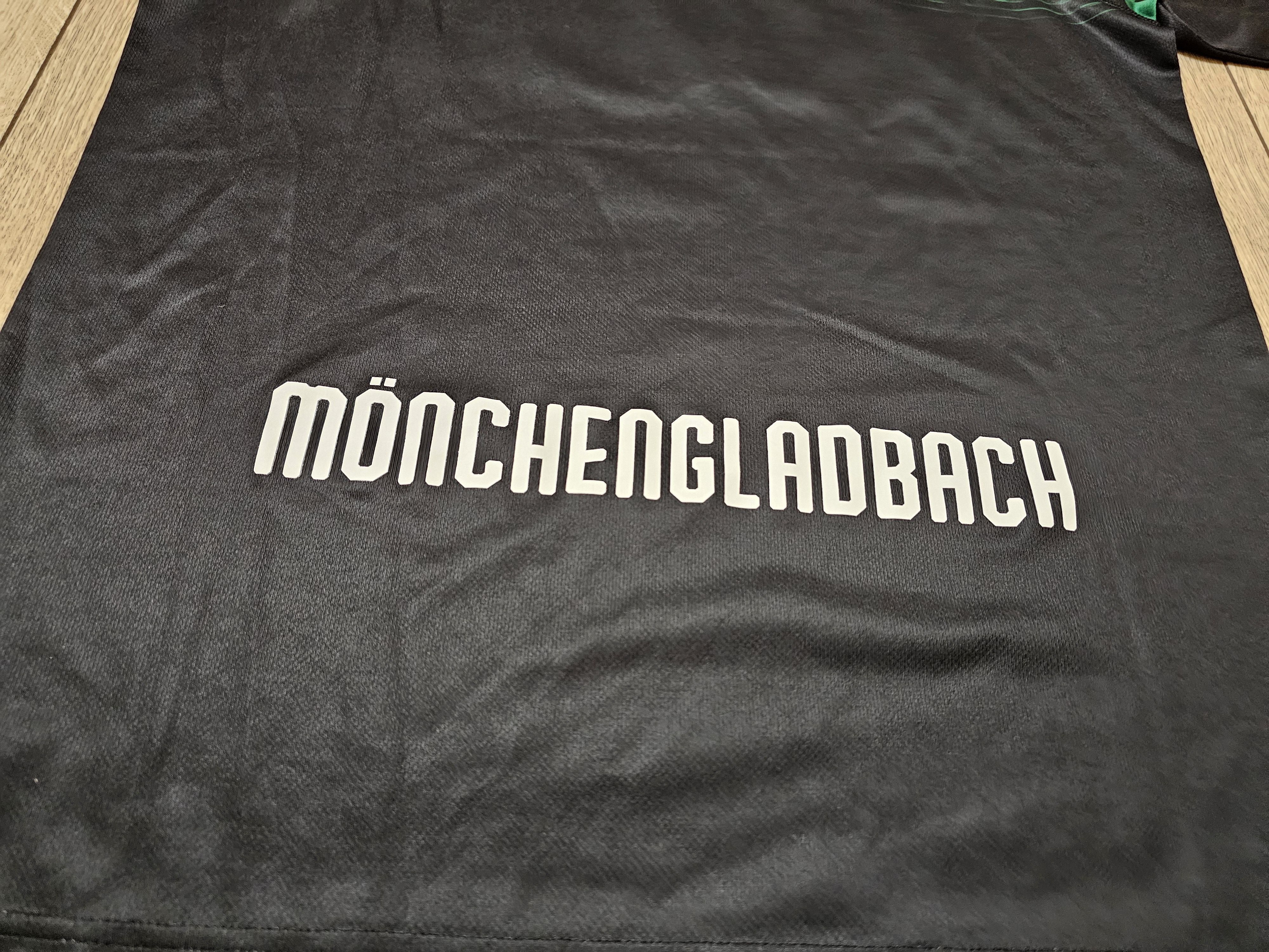 Puma BORUSSIA MONCHENGLADBACH 2018 2019 AWAY FOOTBALL SOCCER Size US M / EU 48-50 / 2 - 5 Thumbnail