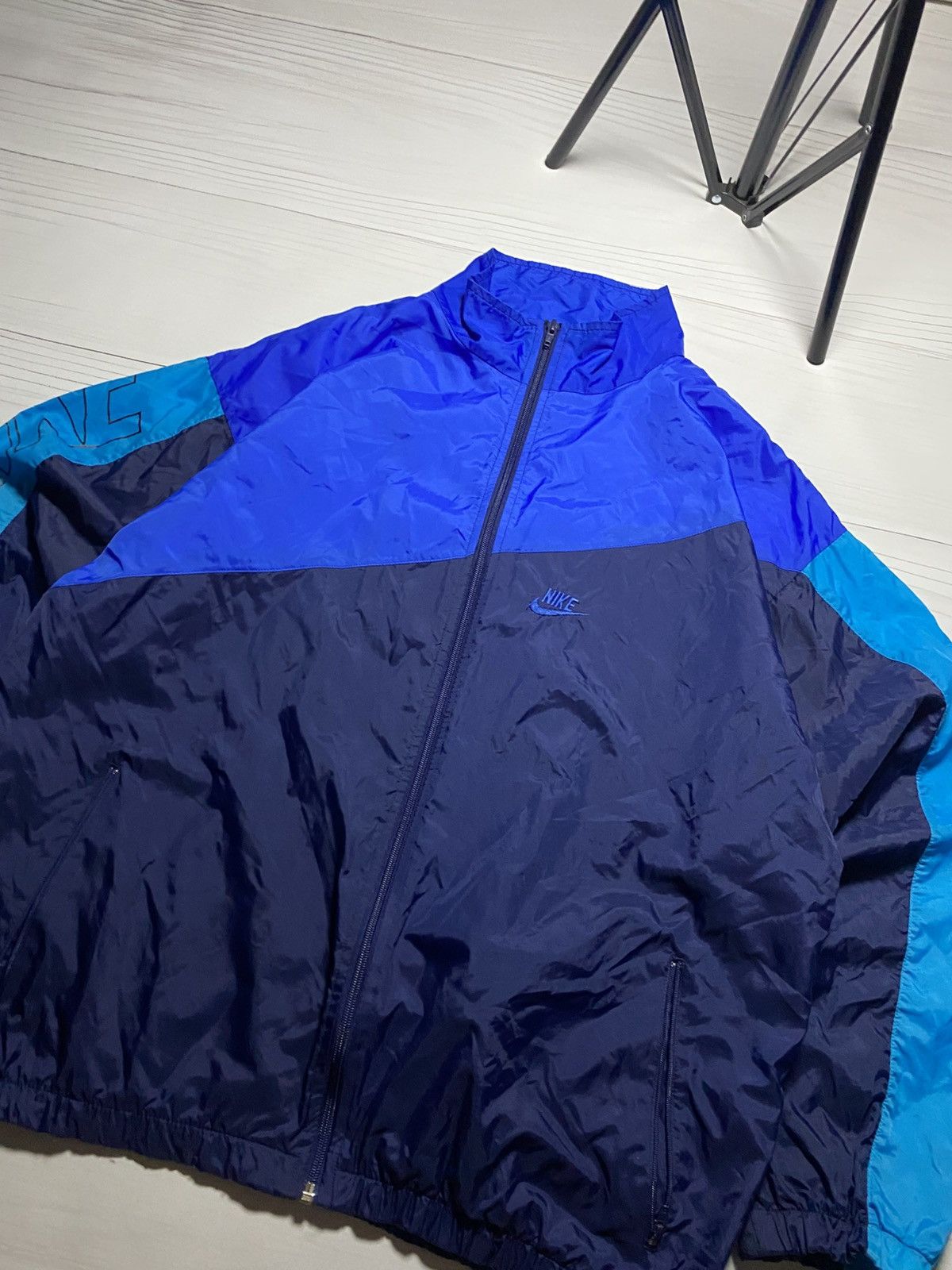 Nike × Vintage Vintage Nike 90’s Big Logo nylon y2k light jacket Retro Size US L / EU 52-54 / 3 - 17 Thumbnail