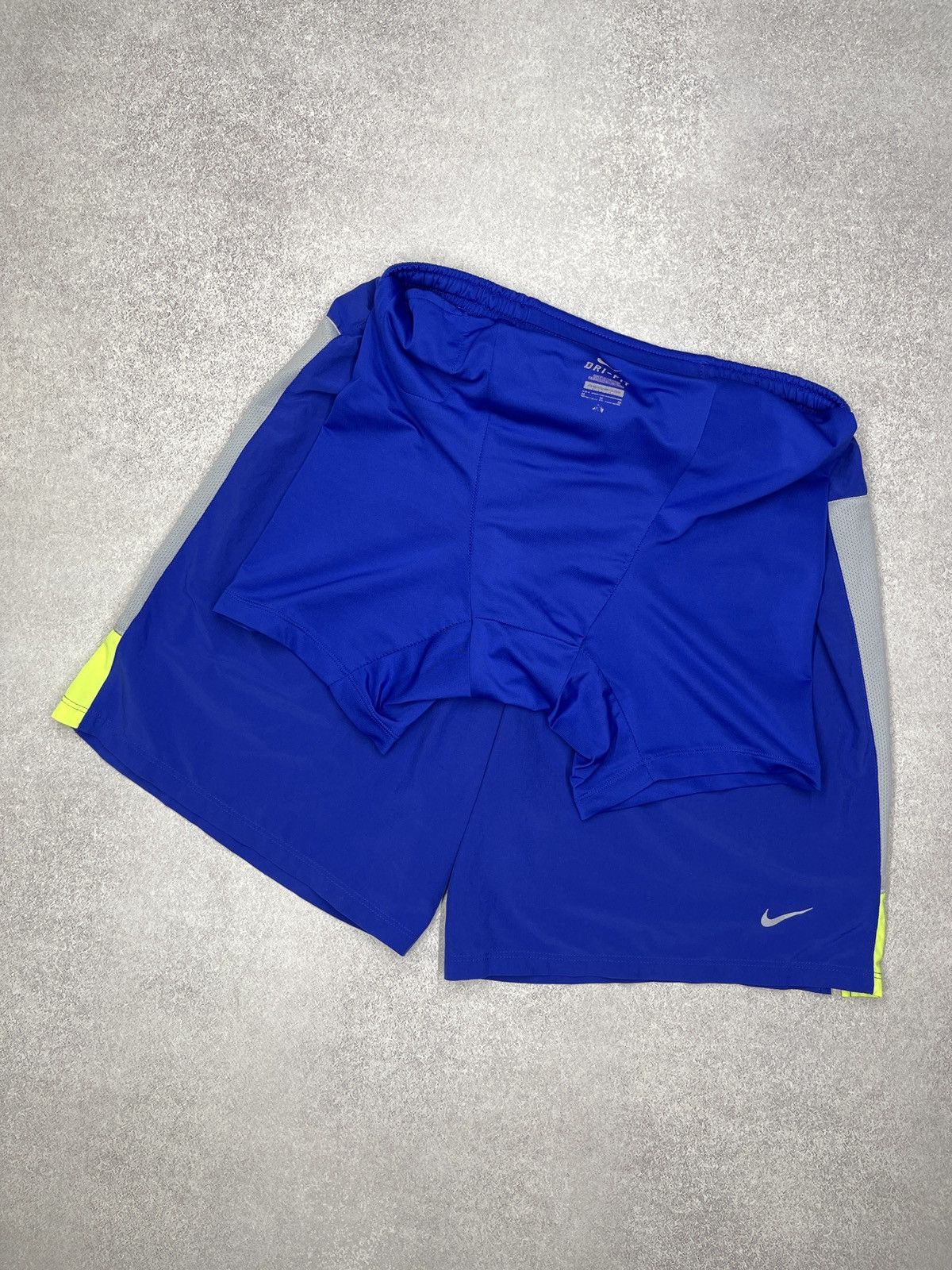 Nike Mens Nike Running 2in1 Shorts and Legging Blue Drill Y2K Size US 32 / EU 48 - 6 Thumbnail