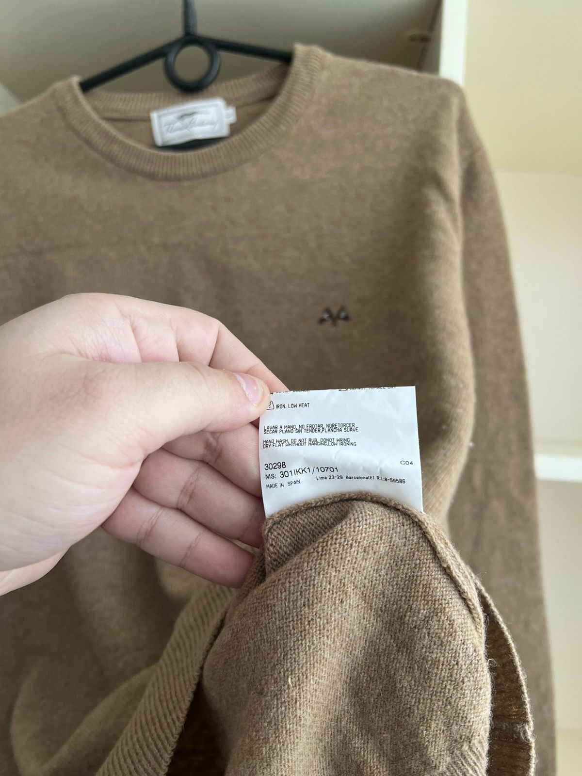 Burberry Vintage Thomas Burberry Sweater Size L Size US L / EU 52-54 / 3 - 6 Thumbnail