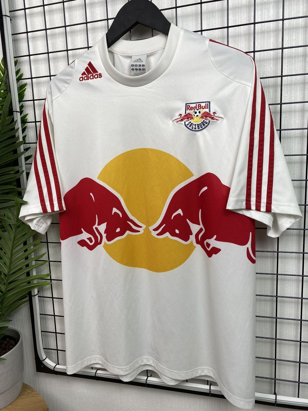 Adidas × Vintage #5 Red Bull Salzburg Home 2005 2006 Football Soccer Jersey L Size US L / EU 52-54 / 3 - 4 Thumbnail