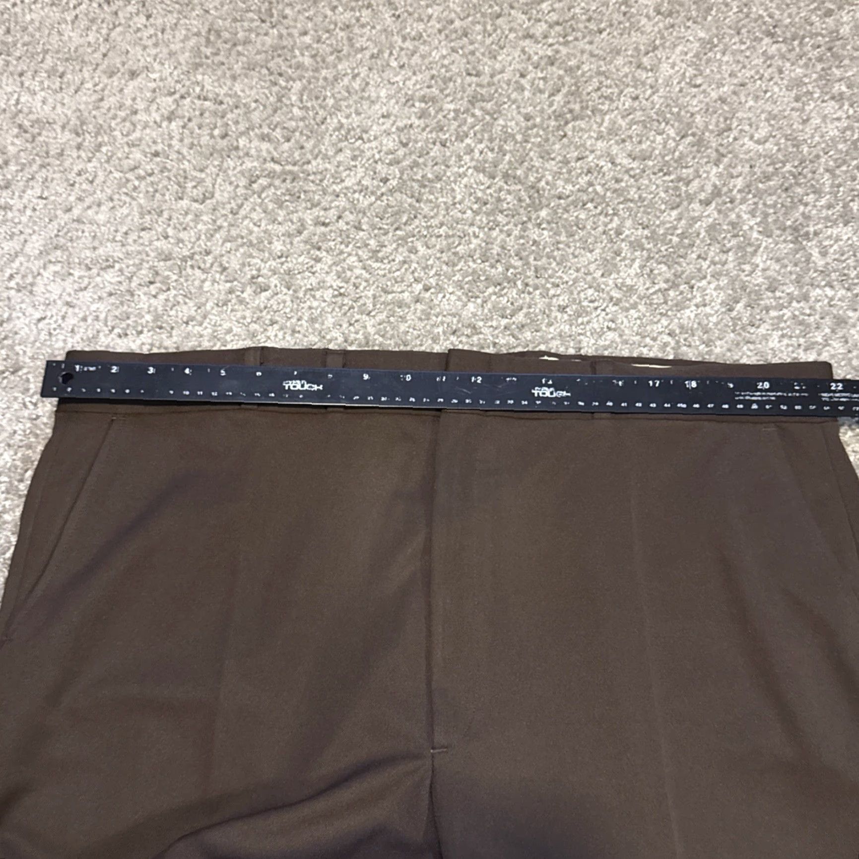 Haggar VINTAGE Haggar Relaxables Pants Mens Brown Gray Plaid Straight 70s Dress Pants Flat Front 30in Inseam Pockets Front Pockets Relaxed Regular Size 44 Size US 44 / EU 60 - 6 Thumbnail