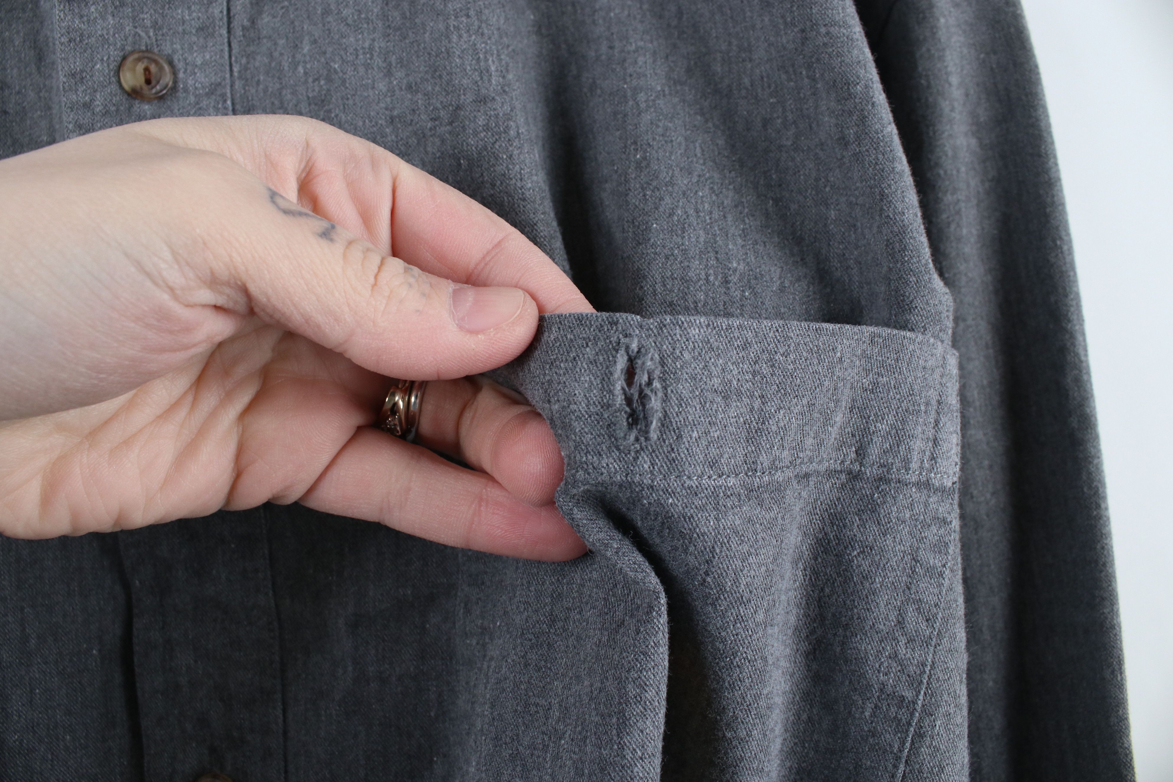 Ralph Lauren × Vintage Vintage 90s Chaps Ralph Lauren Spell Crest Button Down Shirt Size US M / EU 48-50 / 2 - 5 Thumbnail