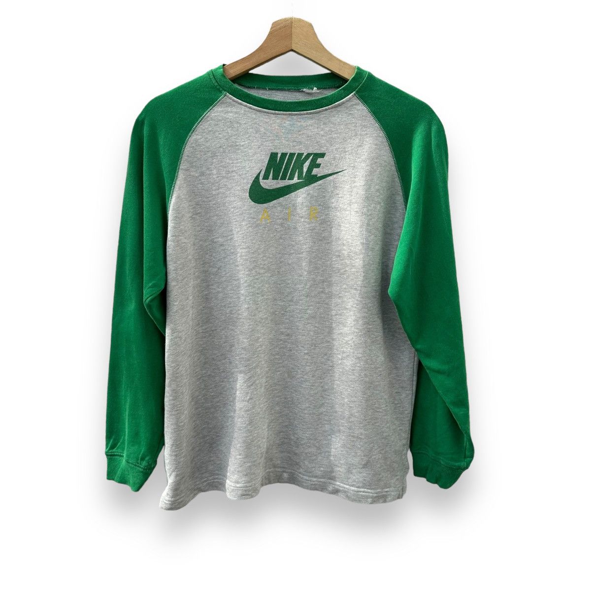 Nike Vintage nike air 90s japan air max cr7 ronaldo Size US S / EU 44-46 / 1 - 1 Thumbnail