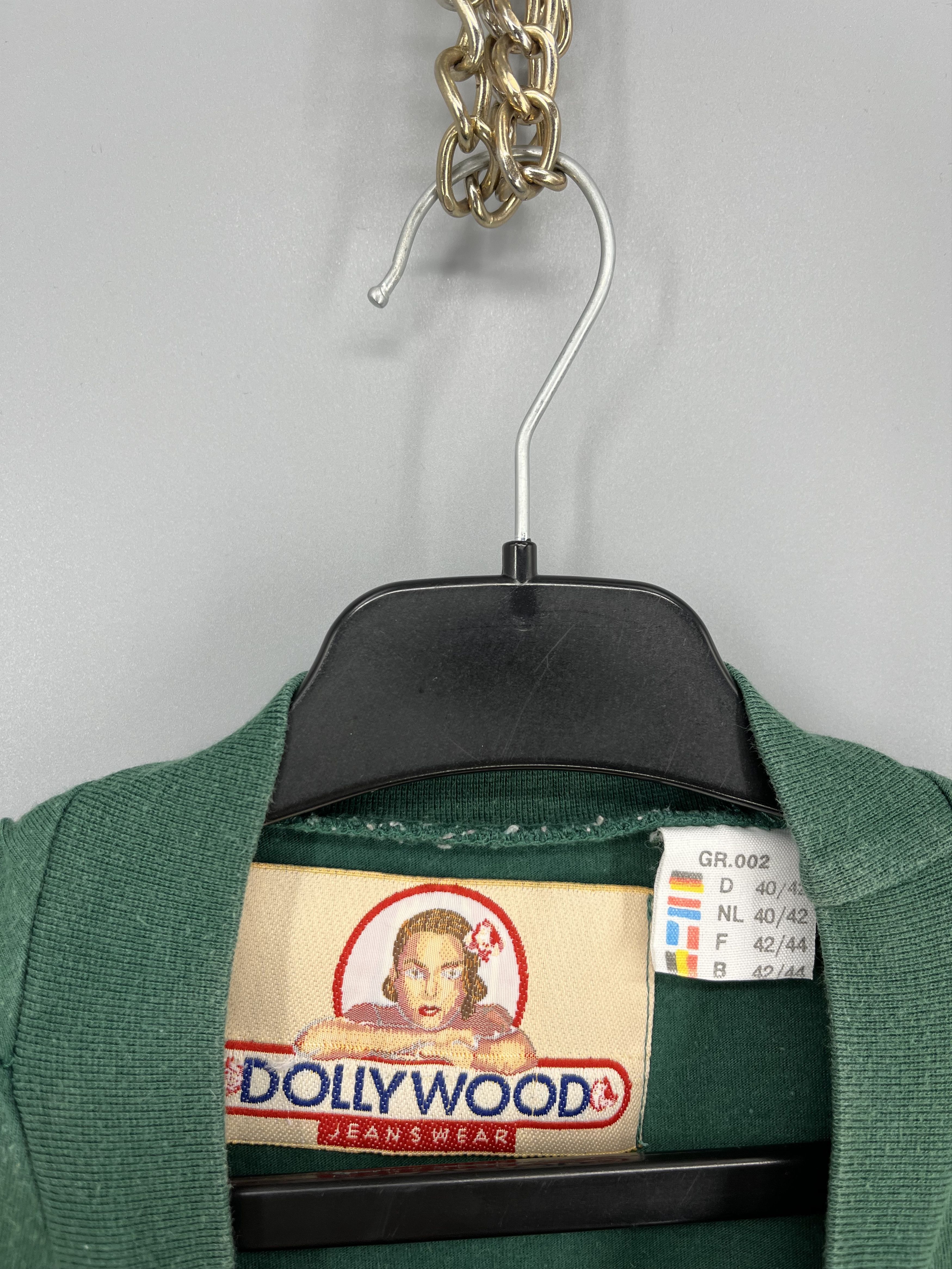 Vintage Vintage RARE 90S Dolly Wood Green Logo Tee Size US L / EU 52-54 / 3 - 8 Thumbnail