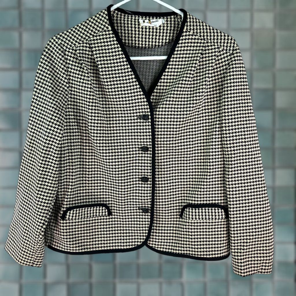 Vintage Marty Gutmacher Blazer Woman Houndstooth Black Large Lined Collarless Long Sleeve Button Jacket Size L / US 10 / IT 46 - 1 Thumbnail