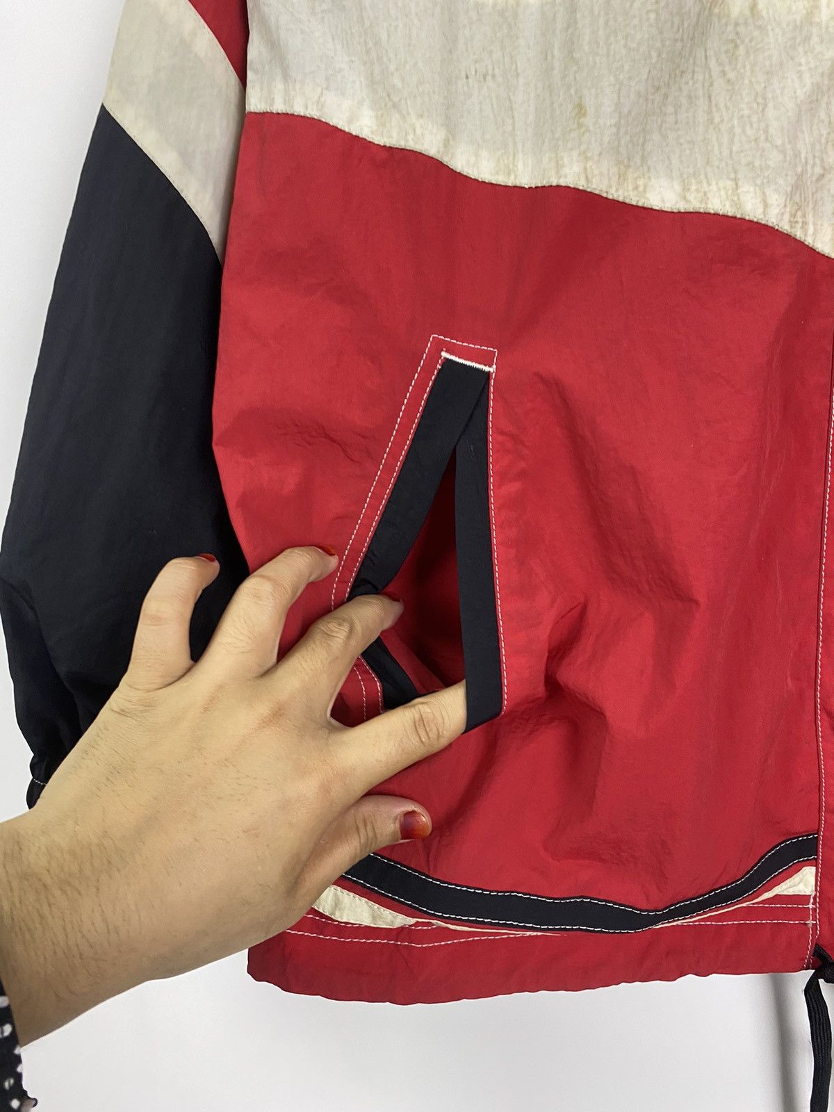Vintage Vintage J.League Official Red In Urawa windbreaker Size US M / EU 48-50 / 2 - 9 Thumbnail