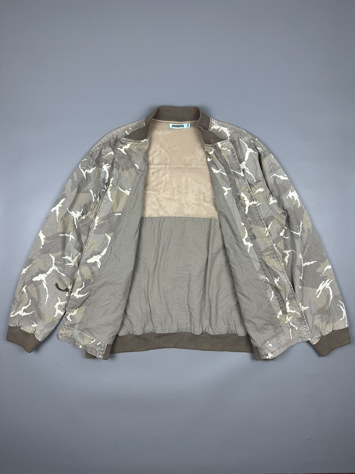 Freshjive Sick Vintage Freshjive Camoflage Bomber Jacket Size US XL / EU 56 / 4 - 3 Thumbnail
