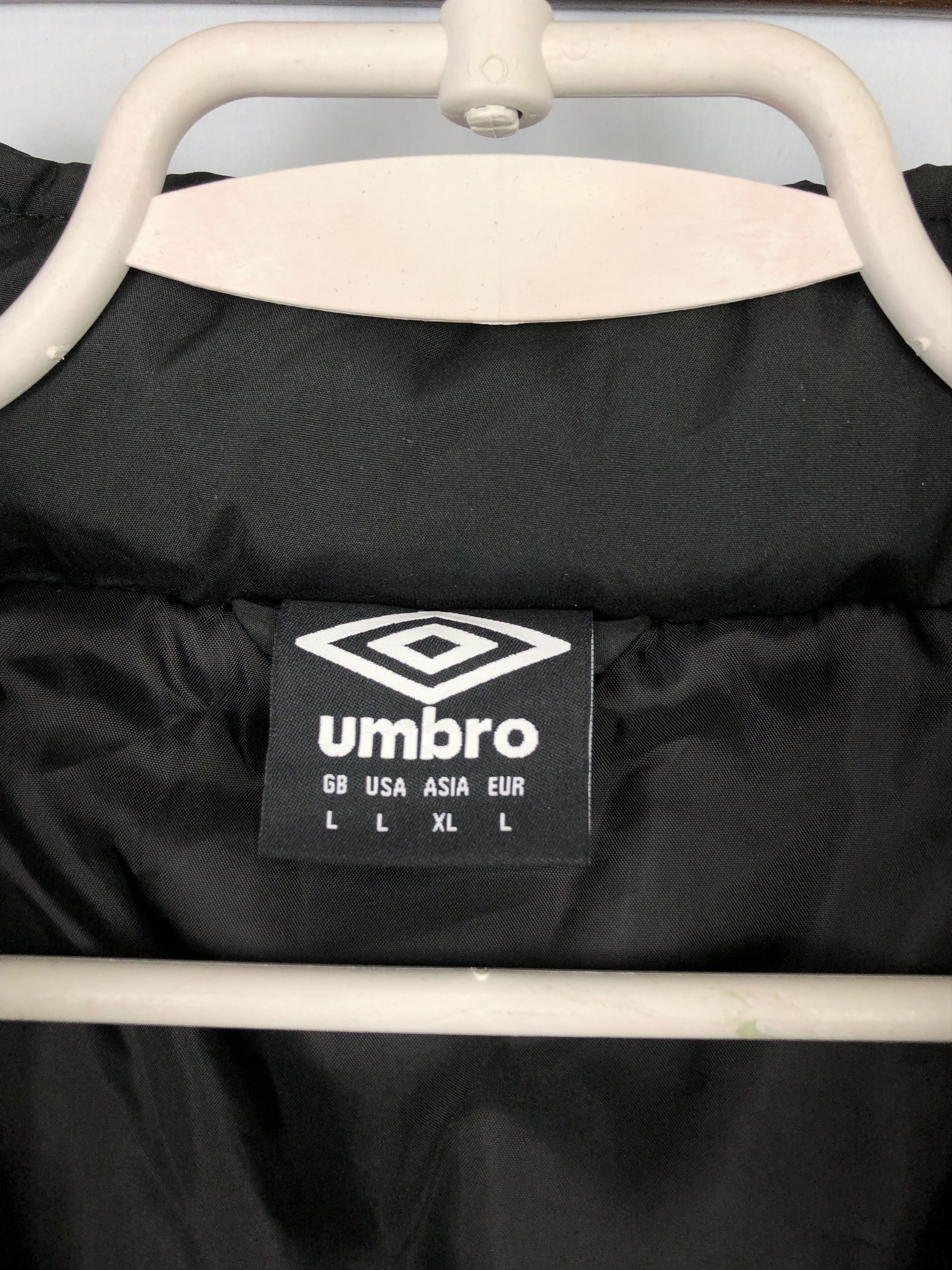 Umbro Umbro West Ham United Warm Puffer Jacket Soccer Bomber Size US L / EU 52-54 / 3 - 5 Thumbnail