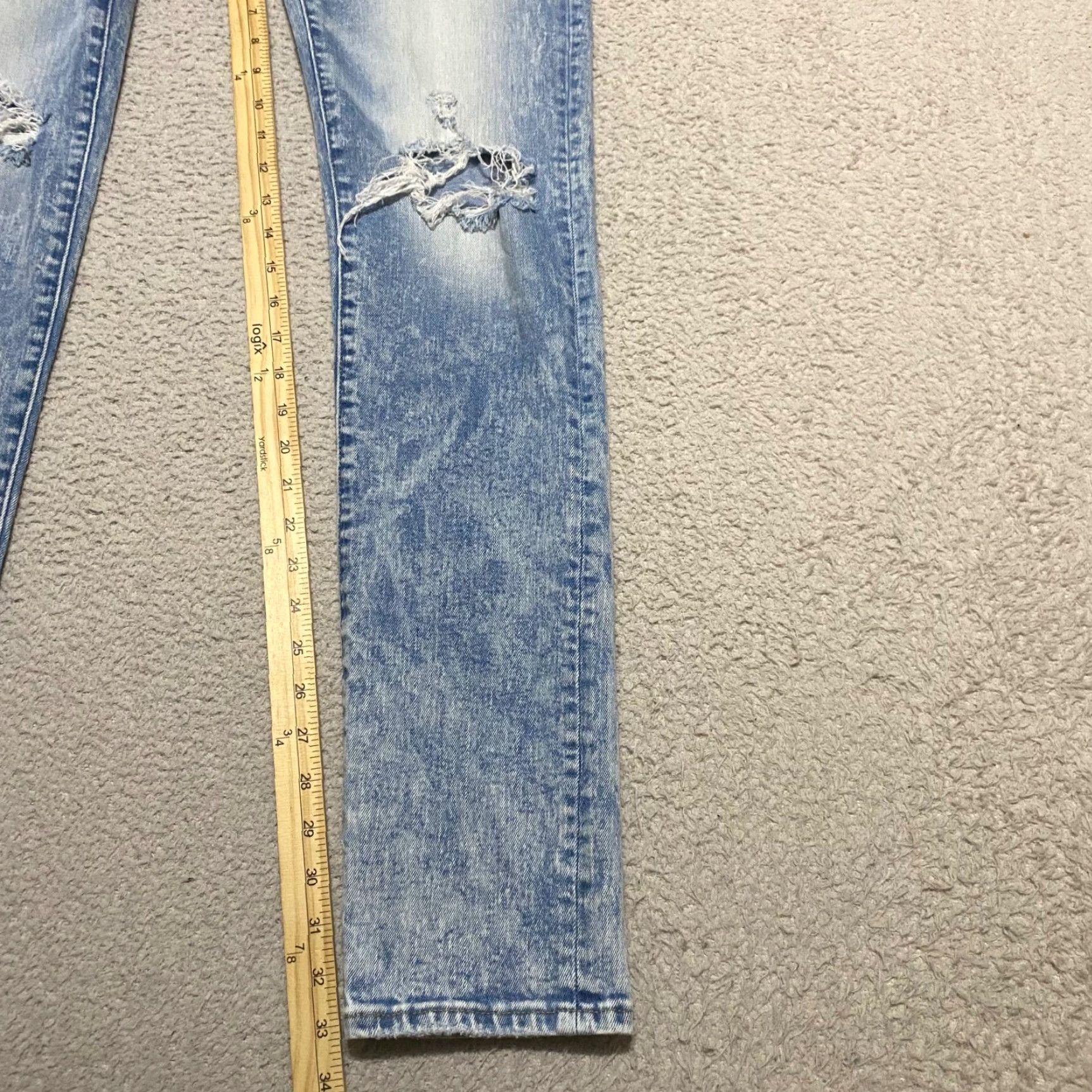 American Eagle Outfitters American Eagle Jeans Mens 30x34 Blue Denim Slim Straight Light Wash Distressed Size US 28 / EU 44 - 3 Thumbnail
