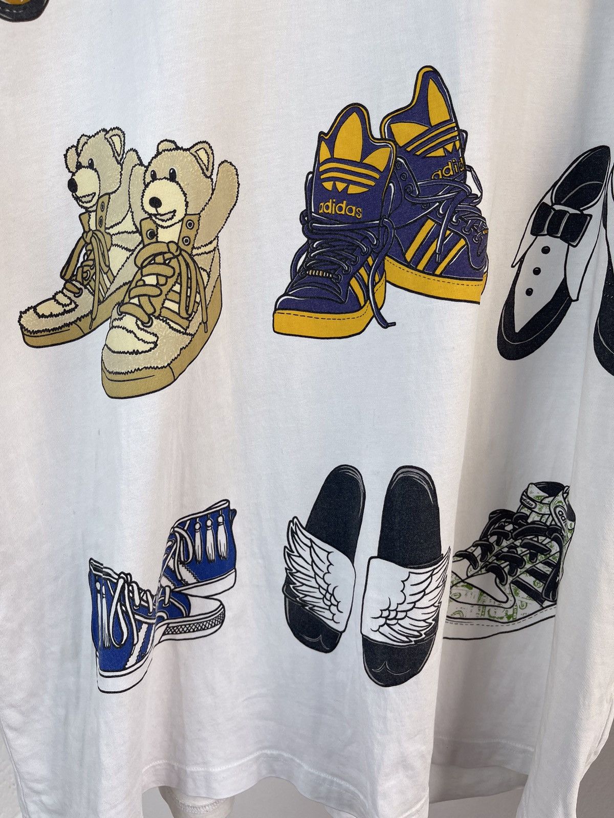 Adidas × Jeremy Scott Adidas x Jeremy Scott Oversize Shoes print Tee Size US XL / EU 56 / 4 - 7 Thumbnail