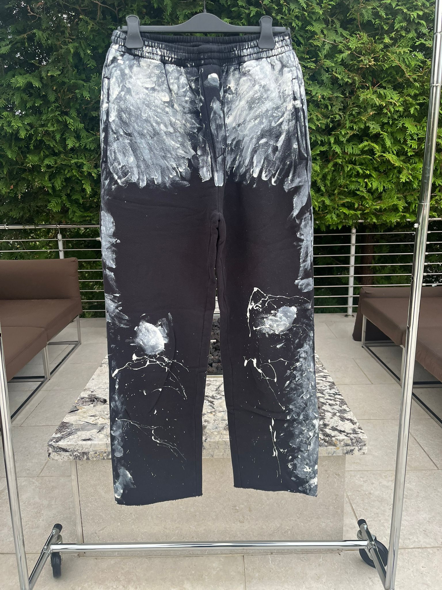 Balenciaga Paint Splatter Sweatpants in Black & White Size US 34 / EU 50 - 4 Thumbnail