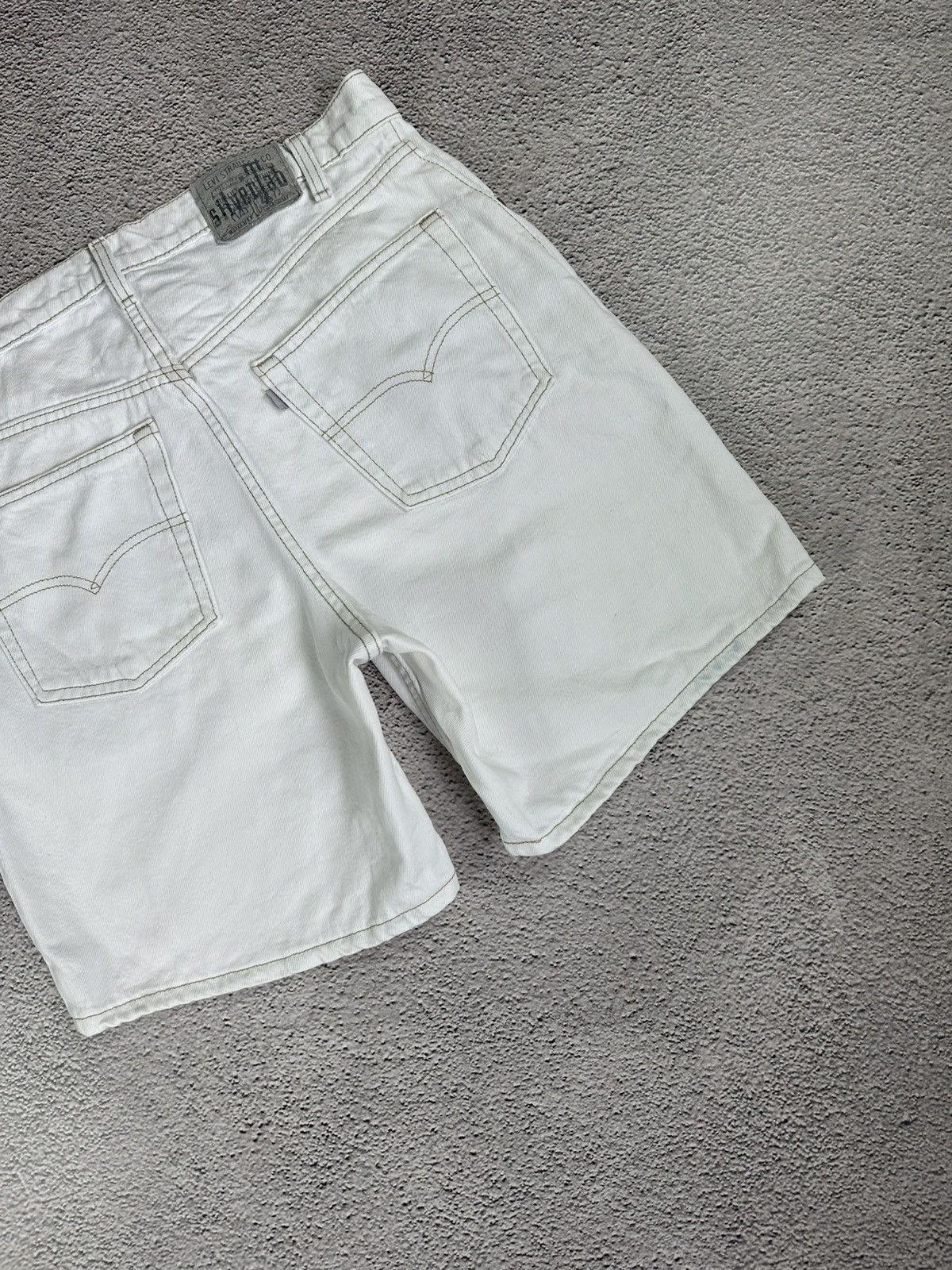 Jean × Levi's × Vintage Vintage Levi’s Silver Tab Lean Baggy Short 90s USA Y2K Size US 33 - 8 Thumbnail