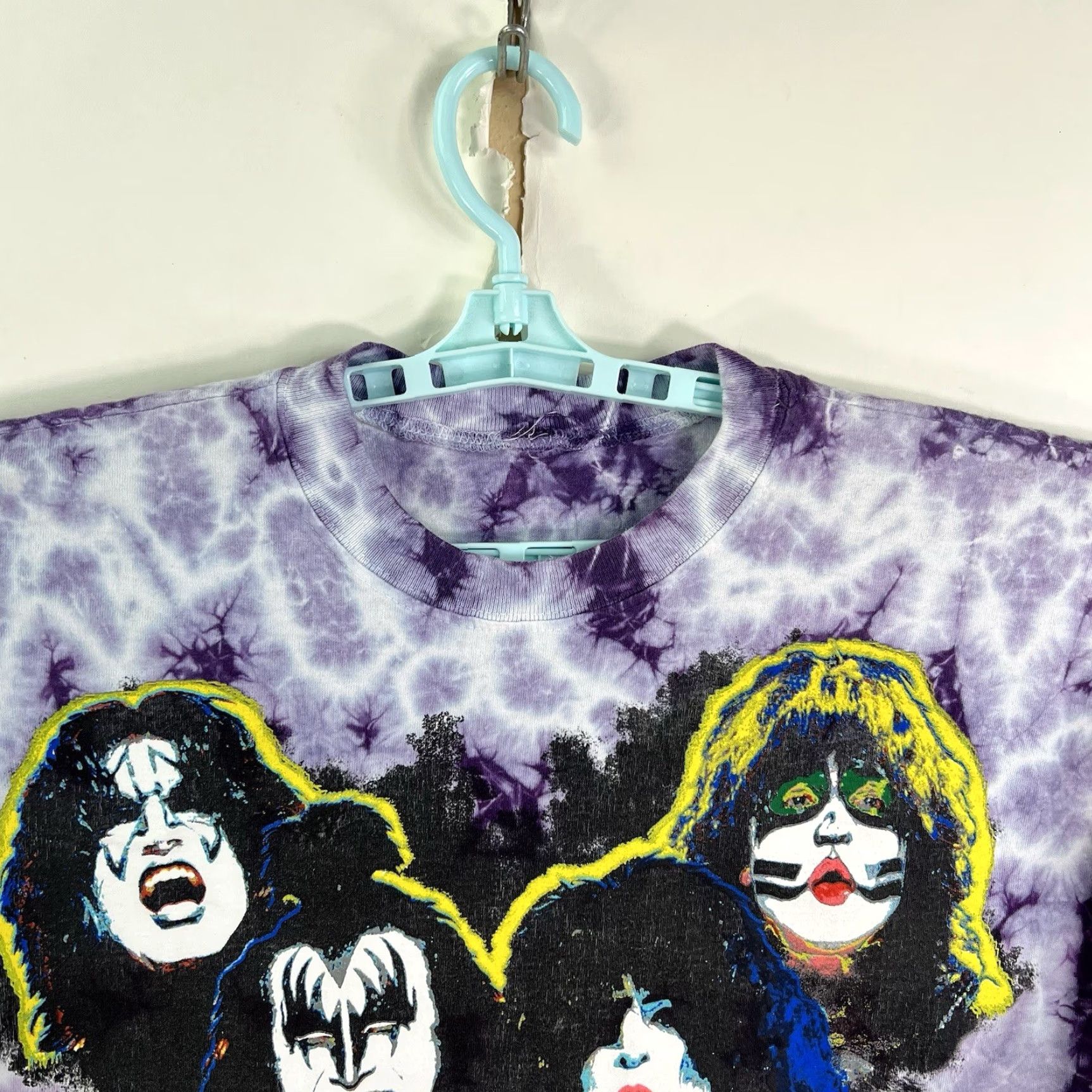 Liquid Blue VINTAGE Liquid Blue Kiss Band T-Shirt Mens L Crew Neck Purple Tie Dye Graphic 44in Chest Band Logo Shirt Size US L / EU 52-54 / 3 - 3 Thumbnail