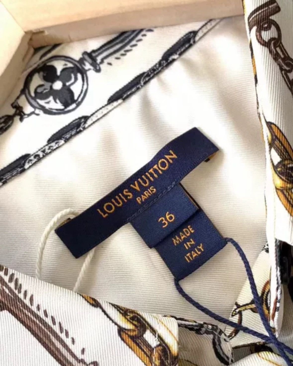 Louis Vuitton Louis Vuitton LV chain patterned silk long sleeved shirt Size US S / EU 44-46 / 1 - 6 Thumbnail