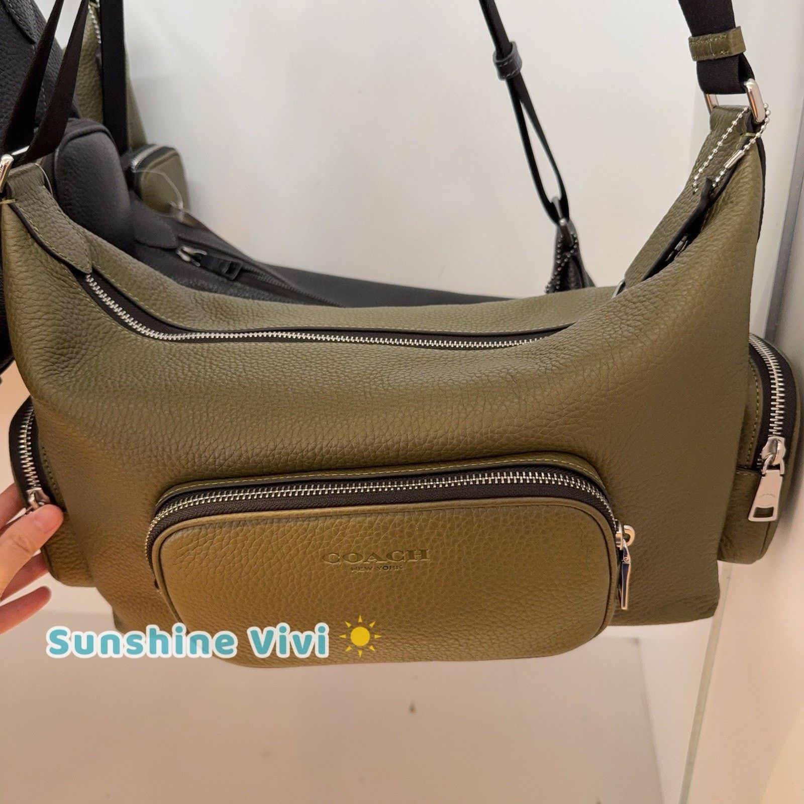 Coach NWT Coach CCG15 Finn Crossbody Bag Pockets Leather Olive Size ONE SIZE - 4 Thumbnail
