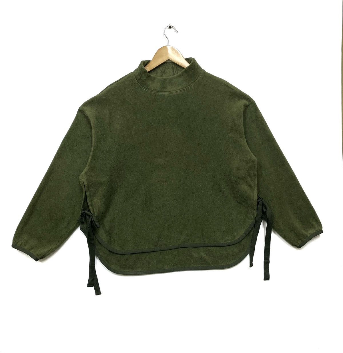 Japanese Brand × Vintage × White Mountaineering Vtg Uniqlo X White Mountaineering Olive Green Sweatshirt XL Size US XL / EU 56 / 4 - 1 Thumbnail