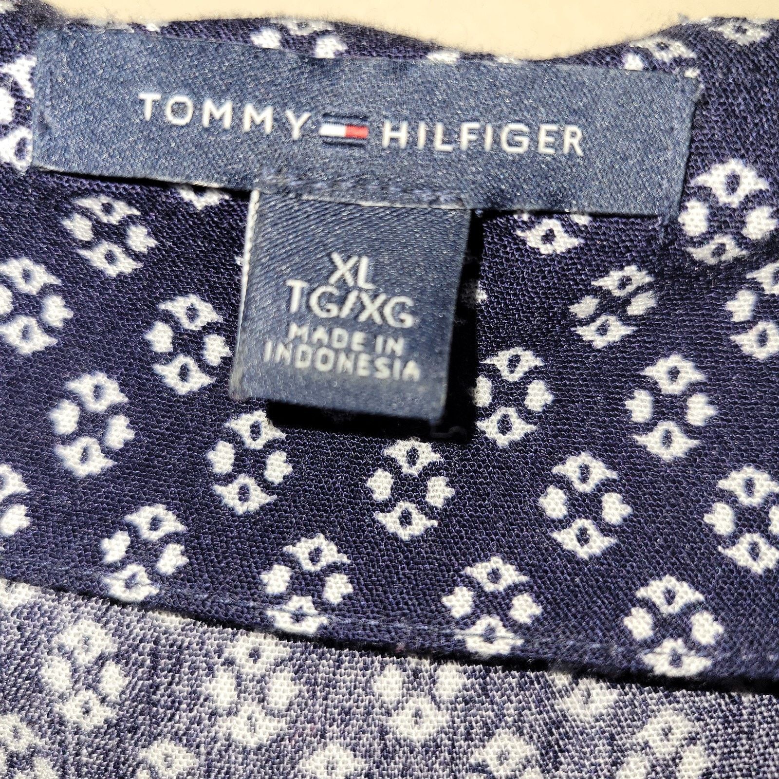 Tommy Hilfiger TOMMY HILFIGER Women's XL Top Blouse Navy & White Flower Size XL / US 12-14 / IT 48-50 - 4 Thumbnail