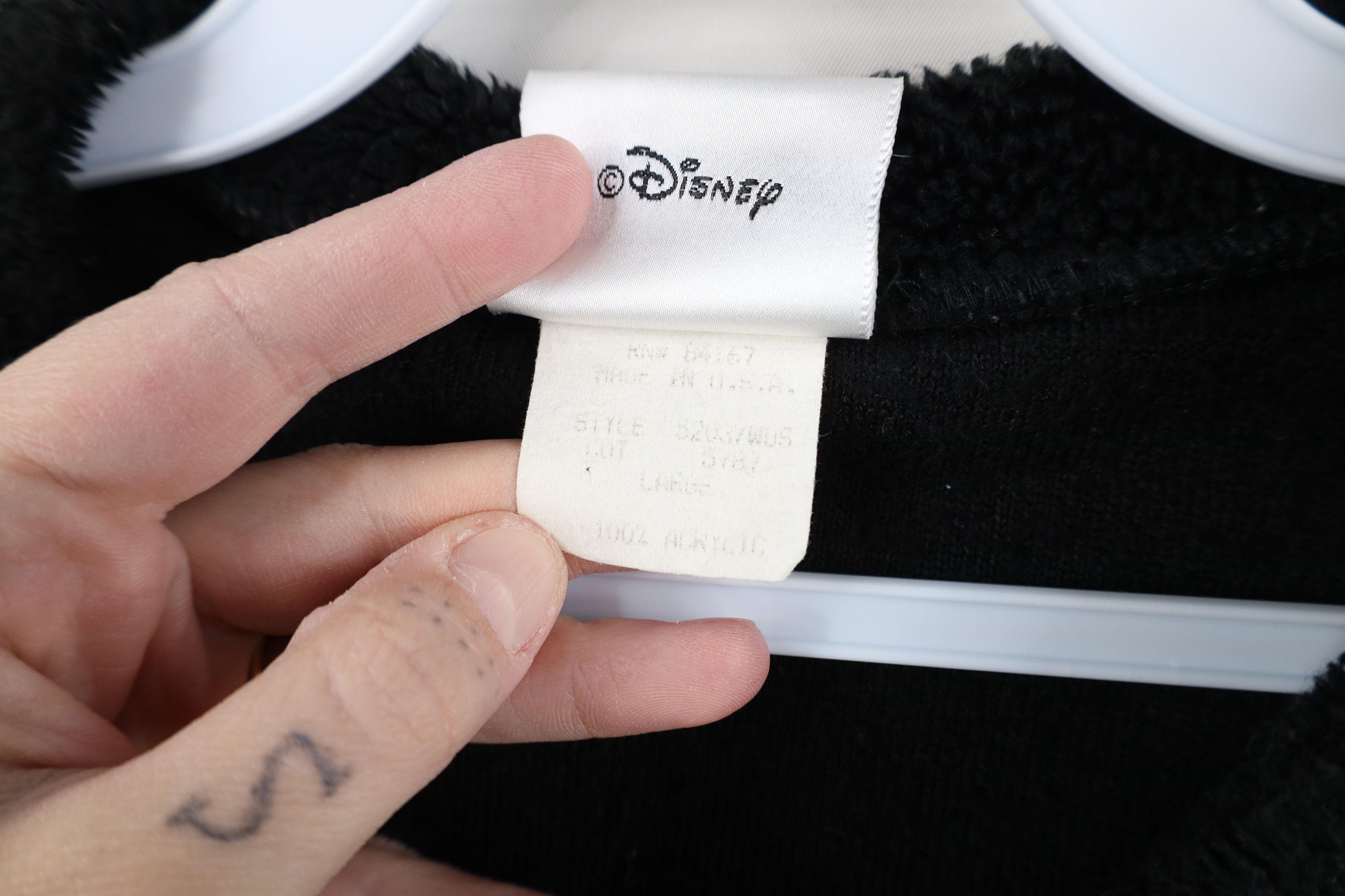 Disney Vintage 90s Walt Disney Studios Shag Fleece Sweater USA Size L / US 10 / IT 46 - 9 Thumbnail