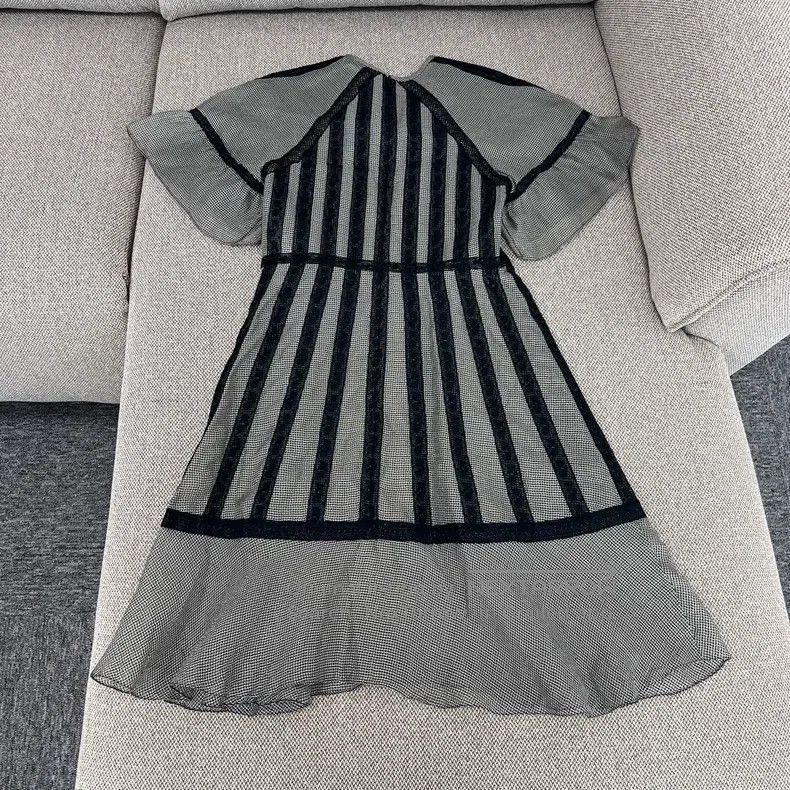 Dior Dior Mulberry silk dress Size XS / US 0-2 / IT 36-38 - 2 Thumbnail