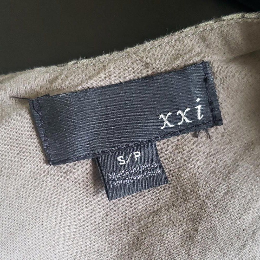 Forever 21 CT401 xxi Linen Sleeveless Romper S/P Size 28" / US 6 / IT 42 - 8 Thumbnail