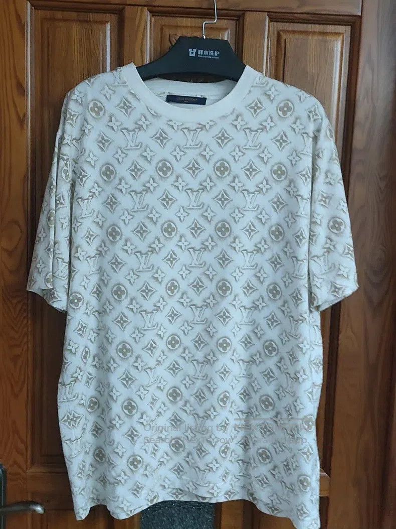Louis Vuitton Louis Vuitton short sleeves Size US XL / EU 56 / 4 - 1 Thumbnail