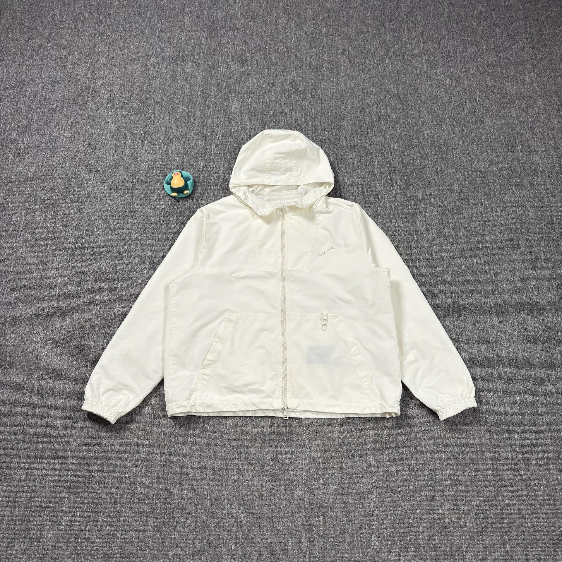 Louis Vuitton Louis Vuitton Monogram Reversible Pin Jacket 52 Size US L / EU 52-54 / 3 - 1 Thumbnail