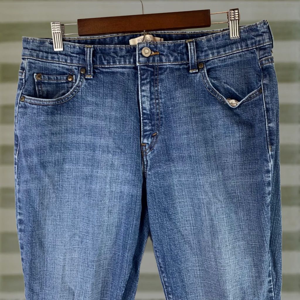 Levi's Levi's 515 Bootcut Jeans 16 Short Blue Medium Wash Stretch Womens Size 38" / US 16 / IT 52 - 1 Thumbnail