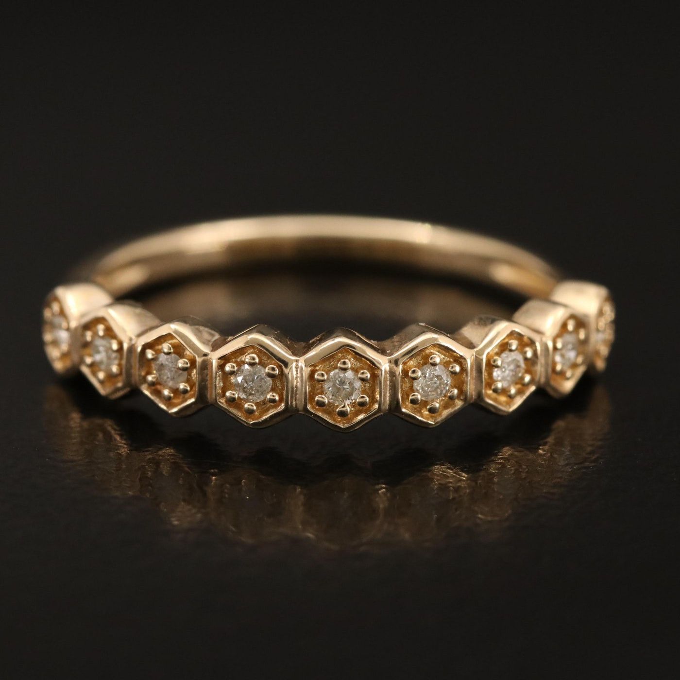 Vintage 10k .12 ctw Diamond Geometric Band