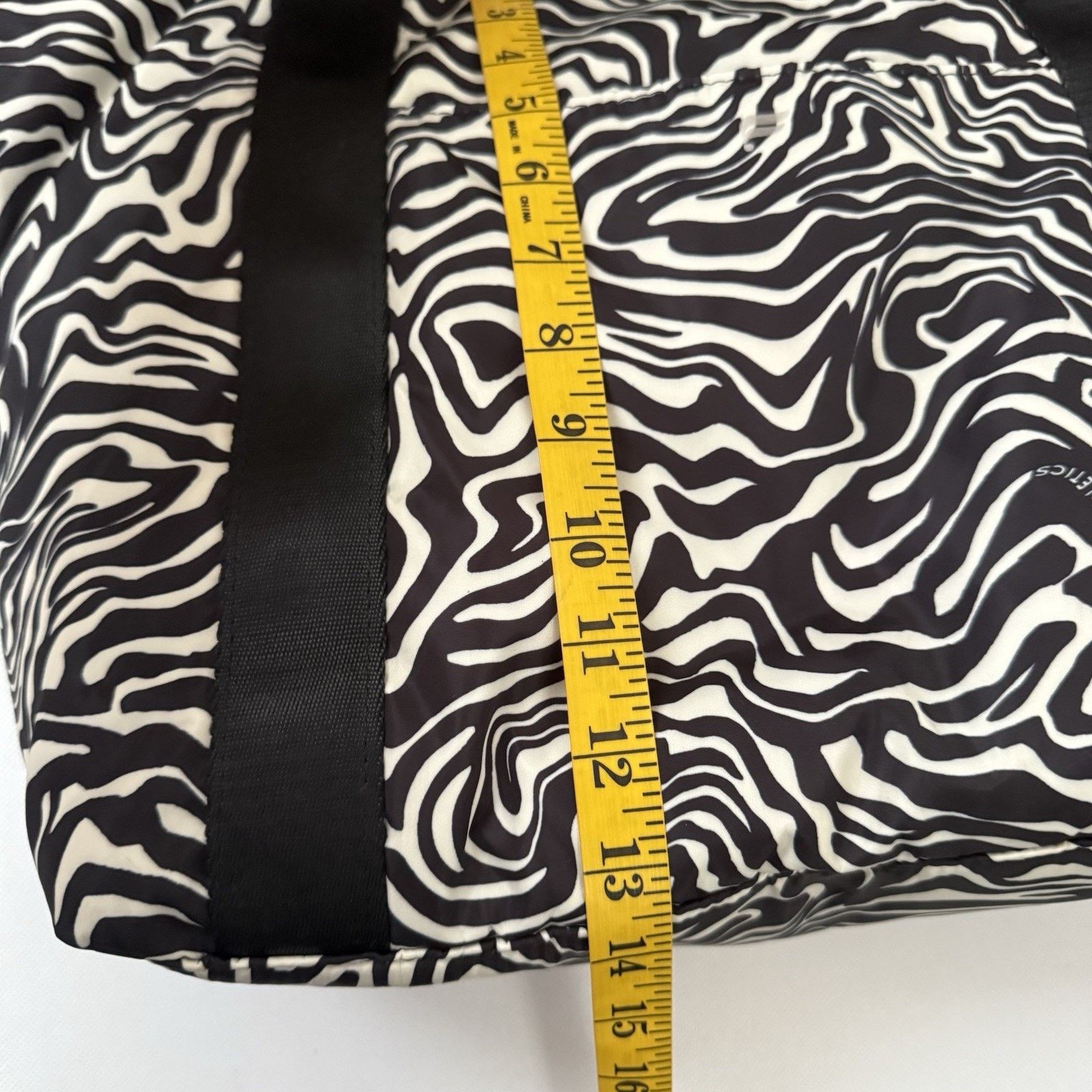 Fabletics Fabletics Everyday Tote Marbled Zebra Gym Travel Laptop Bag Size ONE SIZE - 10 Thumbnail
