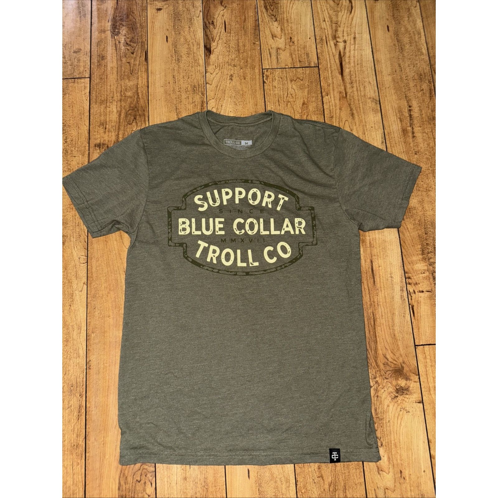 Carhartt Troll Co Clothing T-Shirt Green Medium 18x27 Blue Collar Size US M / EU 48-50 / 2 - 1 Thumbnail