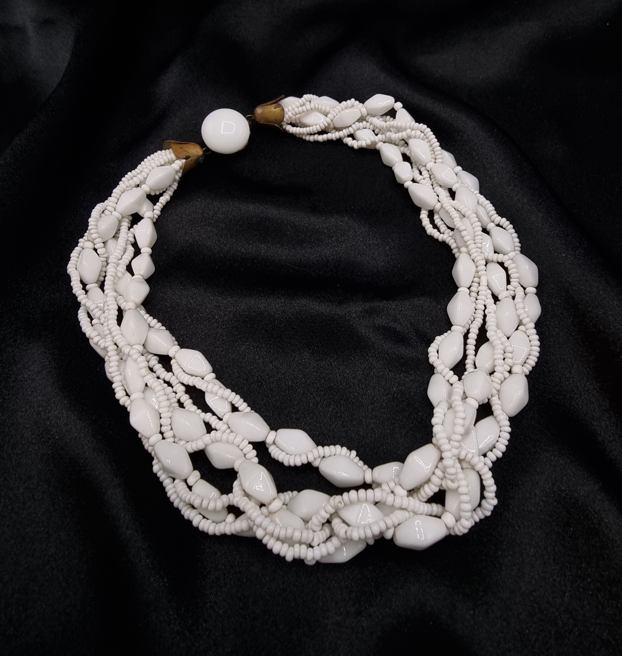 Vintage Vintage 1950s Czechoslovakian Signed White Beaded Multi-Stra Size ONE SIZE - 3 Thumbnail