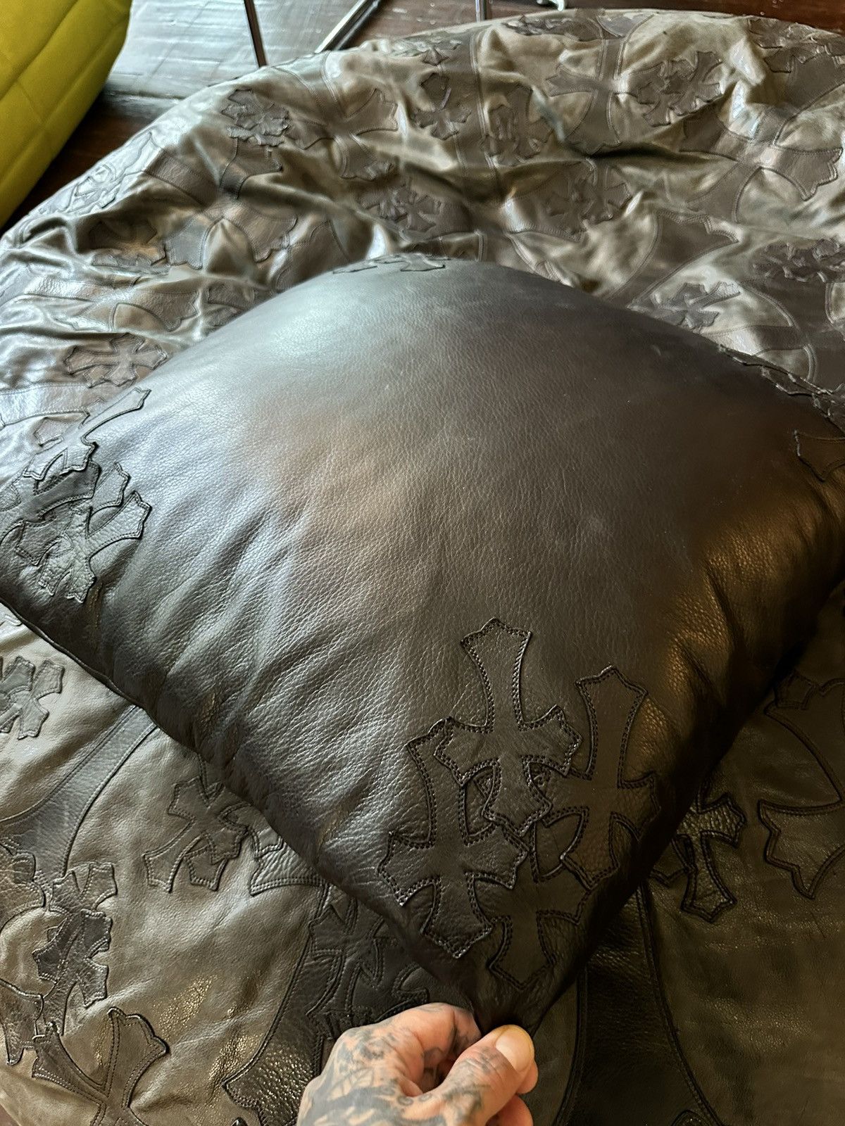 Chrome Hearts Chrome Hearts XL BIG Leather Cross Pillow ! 4Gseller Size ONE SIZE - 7 Thumbnail