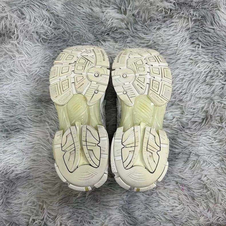 Balenciaga Balenciaga Runner shoes 2502-Nextarrow Size US 7 / EU 40 - 9 Thumbnail