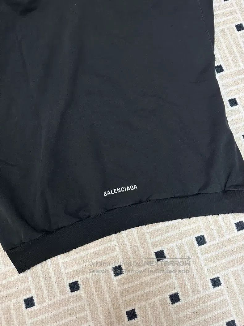 Balenciaga Balenciaga Letter Embroidered Sweatshirt Black Size US M / EU 48-50 / 2 - 7 Thumbnail