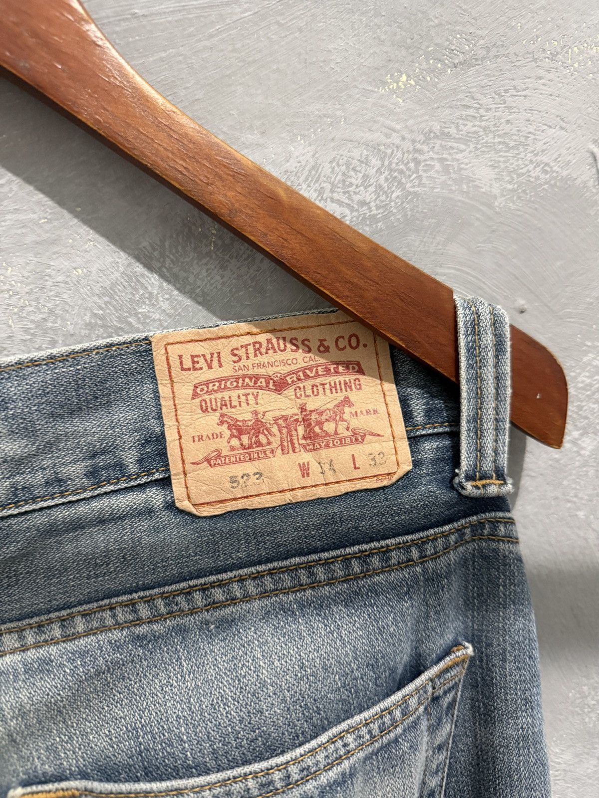 Levi's Rare Vintage 2000s Levi’s Straight Cut Jeans Size US 35 - 8 Thumbnail