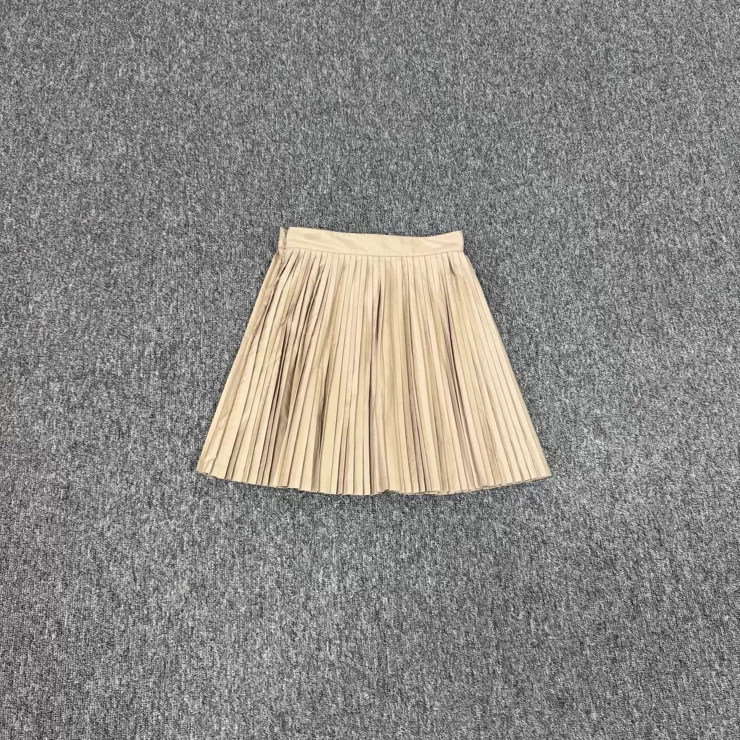 Dior Dior Beige Pleated Mini Skirt 36 (New with Tags) Size 26" / US 2 / IT 38 - 2 Thumbnail