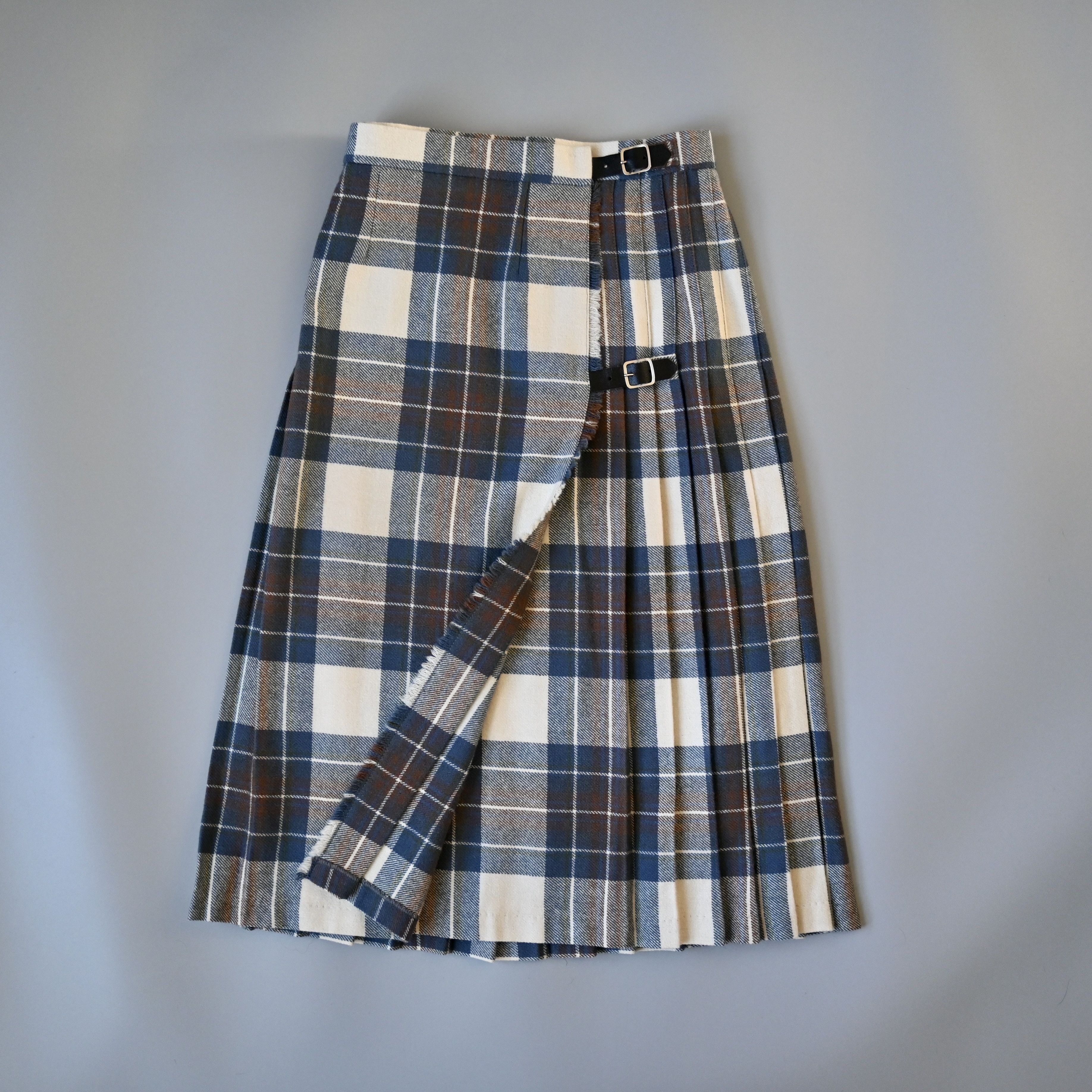 Vintage VTG 1990s James Dalgliesh tartan kilt skirt, made in England Size 30" / US 8 / IT 44 - 3 Thumbnail