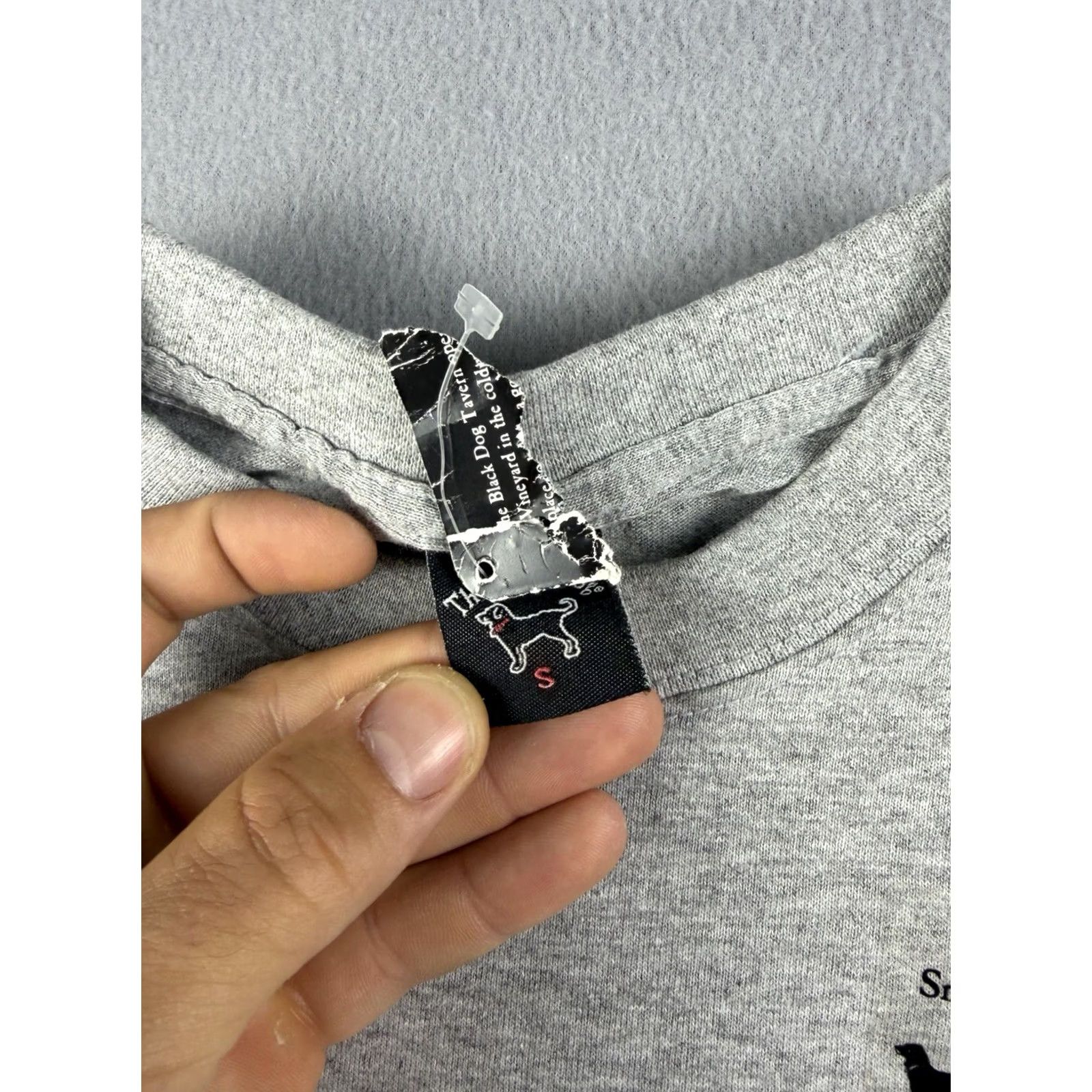 Vintage VINTAGE The Black Dog Shirt Men M Gray USA 2005 Branded Crew Neck Short Sleeve Cotton T-Shirt Mens Size US M / EU 48-50 / 2 - 3 Thumbnail