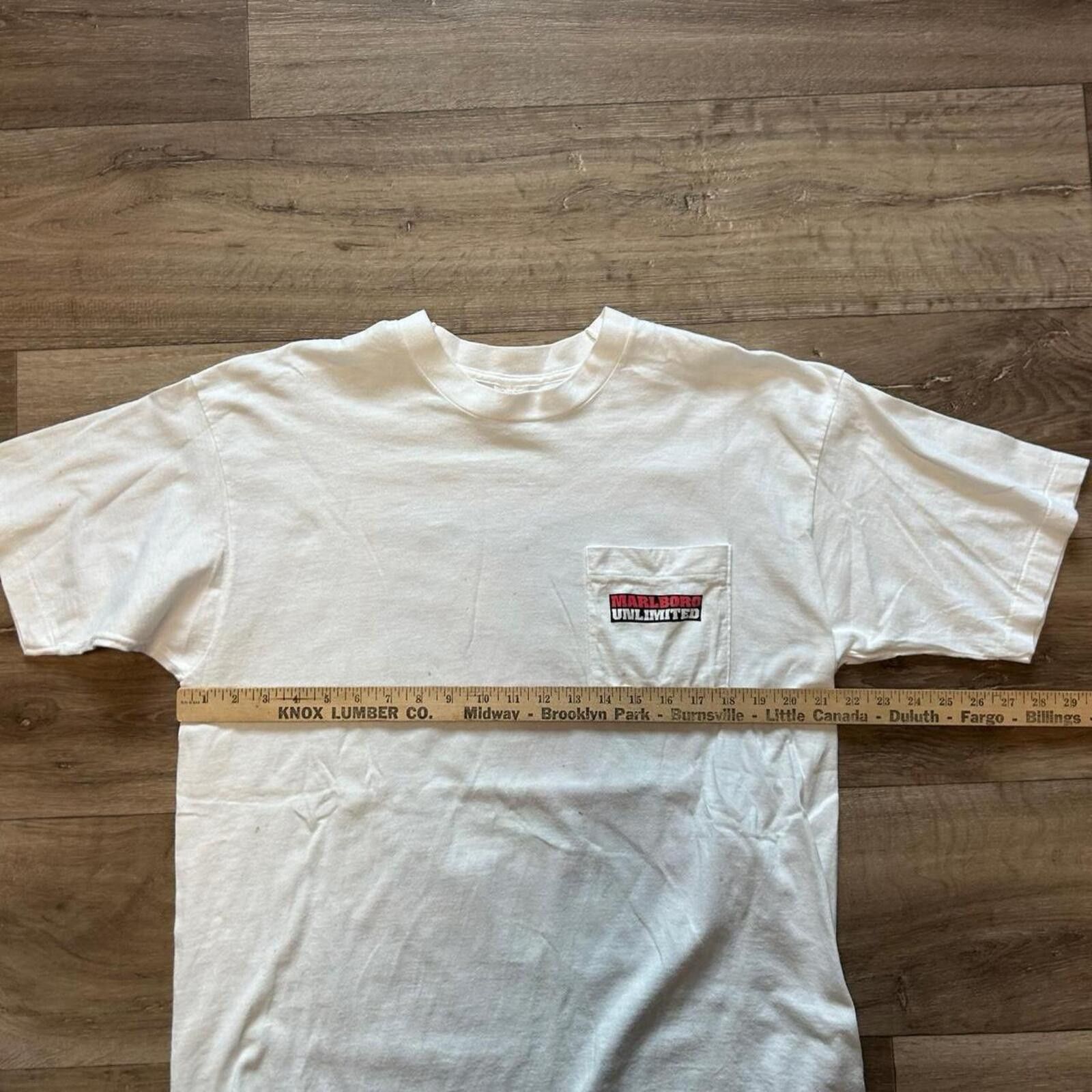 Marlboro 90’s Marlboro Graphic t shirt Train Cigarettes rare size XL Size US XL / EU 56 / 4 - 6 Thumbnail