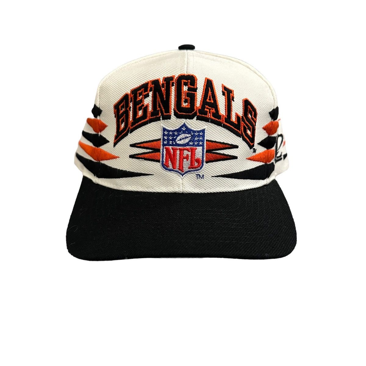 Vintage Cincinnati Bengals Logo Athletic Diamond Snapback Football Hat –  Stuck In The 90s Sports