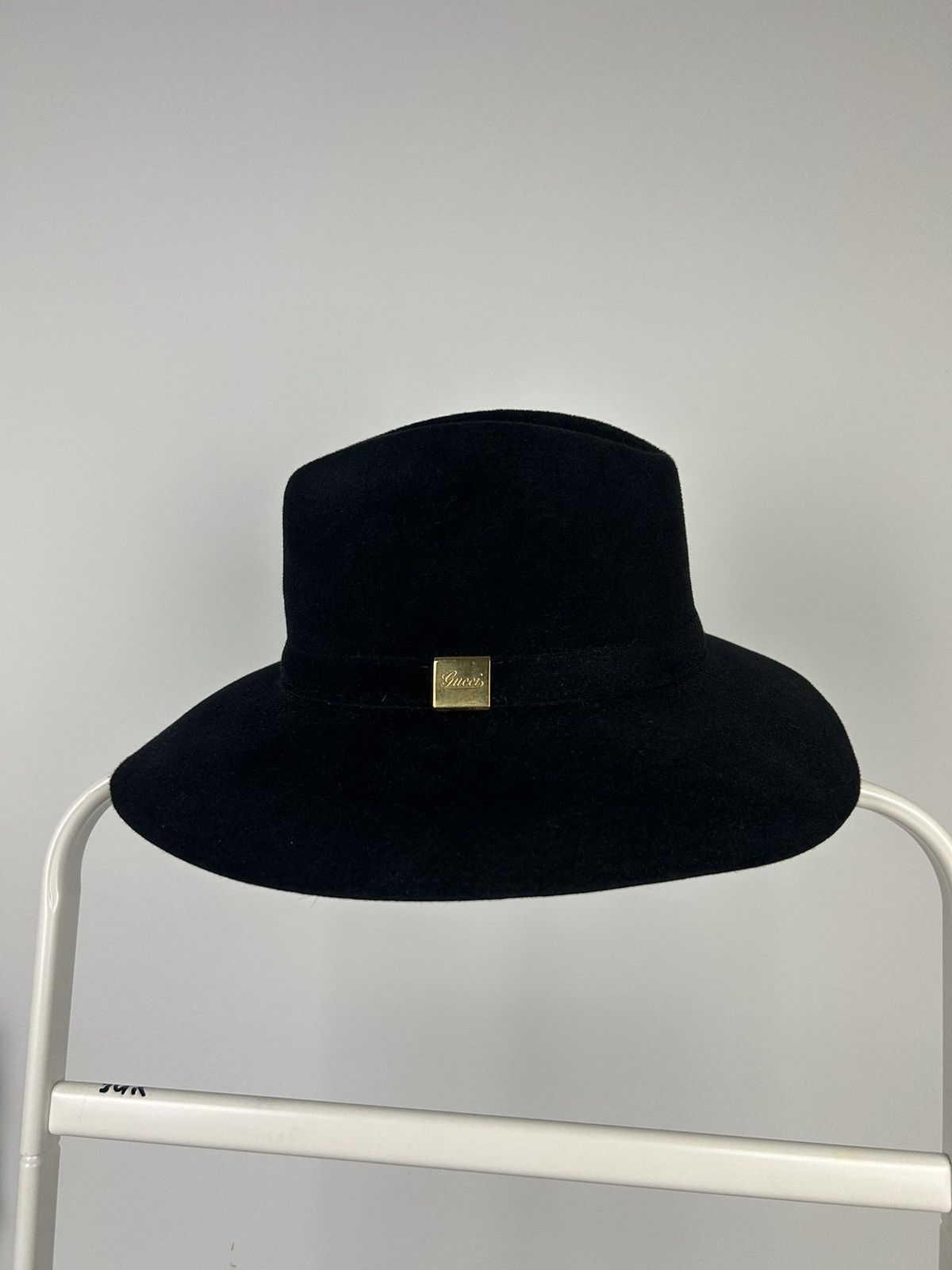 Gucci × Tom Ford Gucci Rabbit Fur Logo Charm Hat Size ONE SIZE - 1 Thumbnail