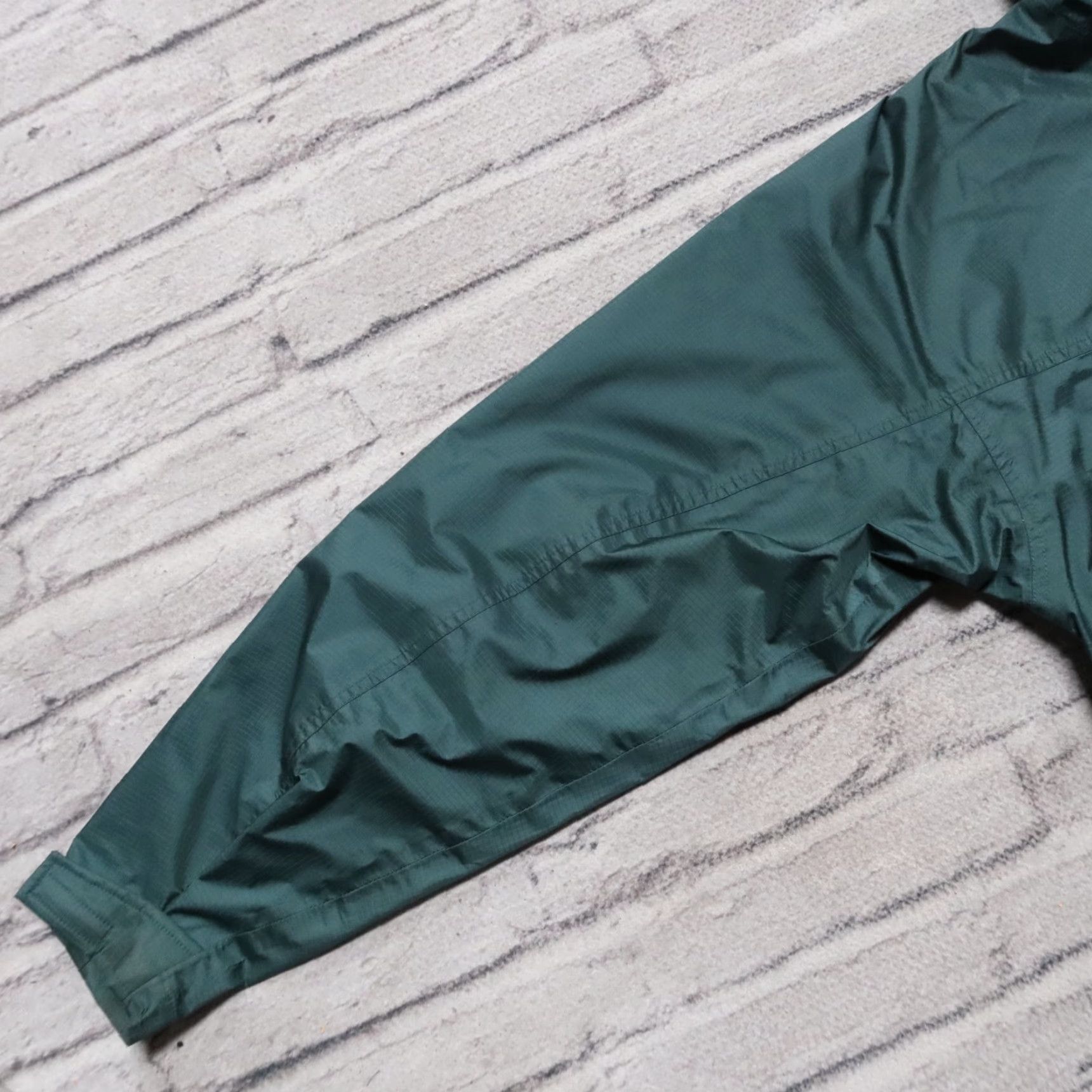 The North Face Vintage The North Face Goretex Mountain Parka Shell Jacket L Green Parka Mens 90s Size US L / EU 52-54 / 3 - 3 Thumbnail