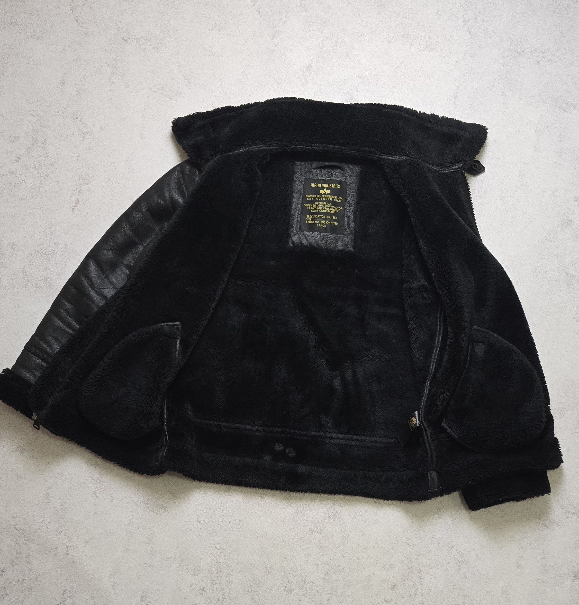 Alpha Industries Alpha Industries B3 Aviator Bomber Jacket Faux Shearling Size US L / EU 52-54 / 3 - 16 Thumbnail