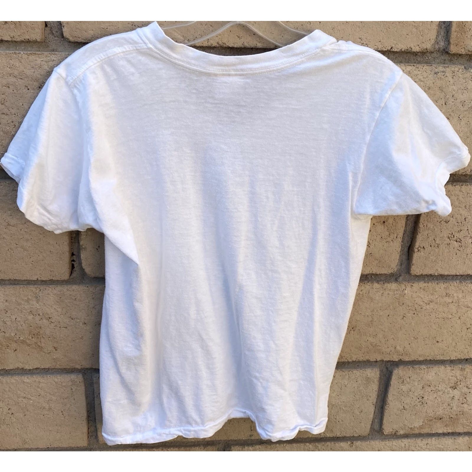 Vintage VINTAGE Two Guys White V-Neck T-Shirt - Shirt - Men M - 100% Cotton - Single Stitch - Made in USA Size US M / EU 48-50 / 2 - 5 Thumbnail