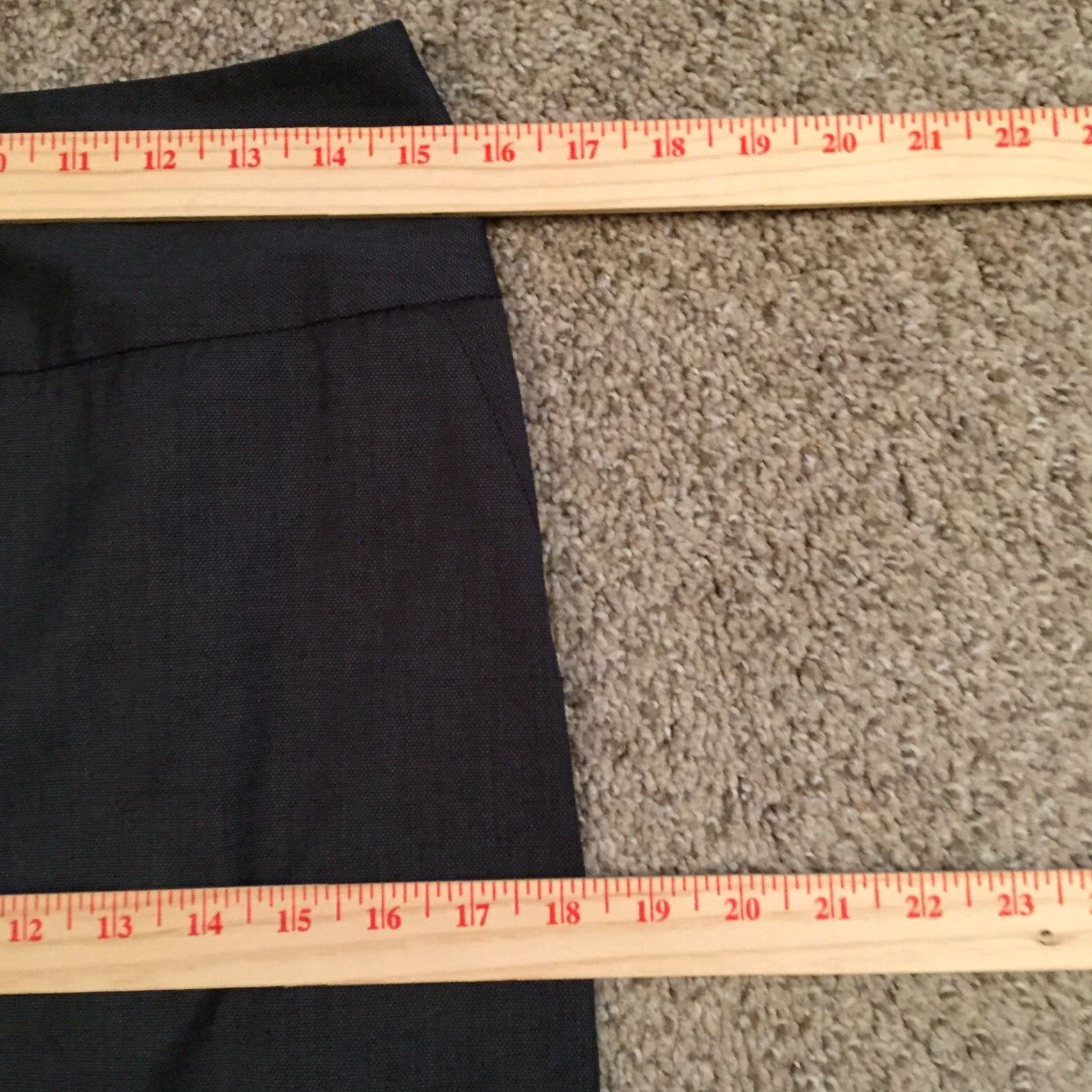 Banana Republic Banana Republic Skirt Women Knee Length Gray Lined Pencil Size 4 Regular Polyester Rayon Spandex Size 27" / US 4 / IT 40 - 4 Thumbnail