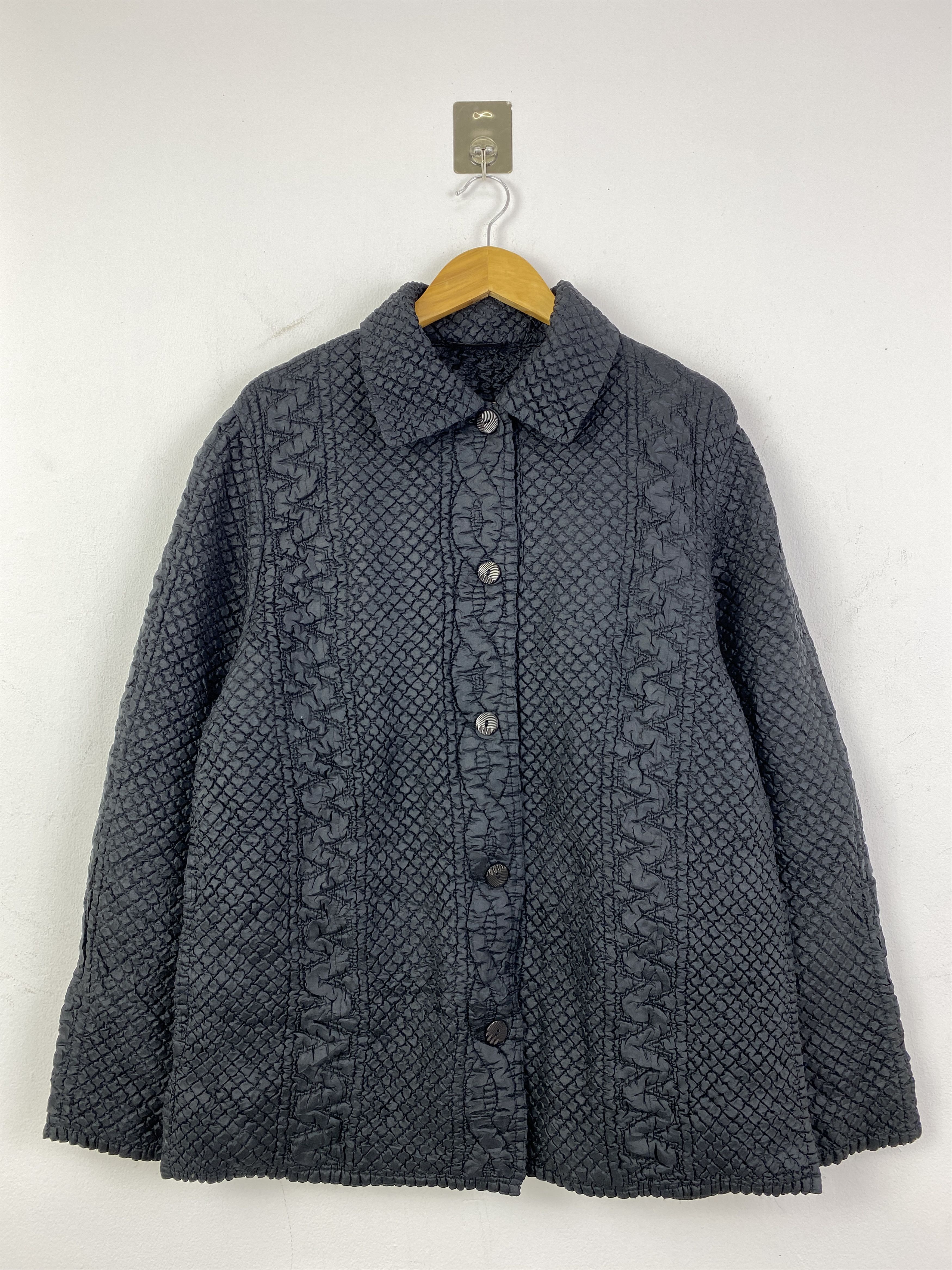 Japanese Brand Vintage Japanese Textured Smocked Quilted Jacket JA0226 Size US M / EU 48-50 / 2 - 1 Thumbnail